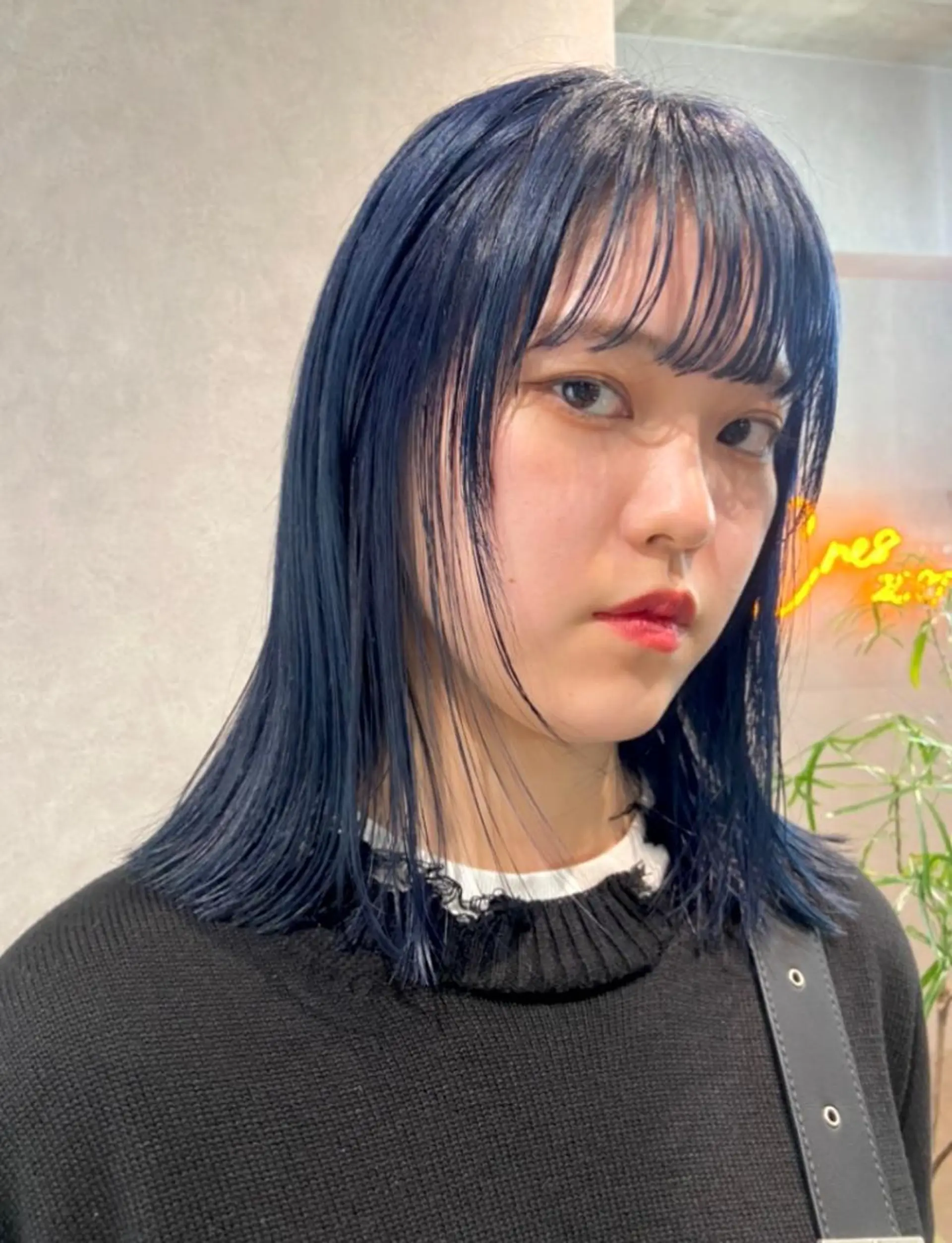 ロング カラー ヘアアレンジ ブリーチ ネイビーカラー ヘアカラー behov所属・柔らかカラー 🤎Tsubasaのヘアスタイル