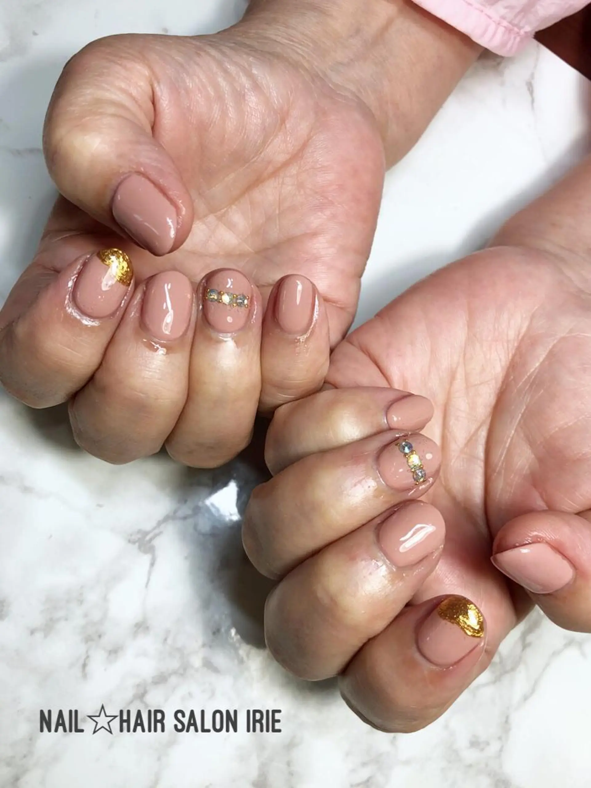 ネイル Hair salon Irie所属・與儀 知佳のネイルデザイン