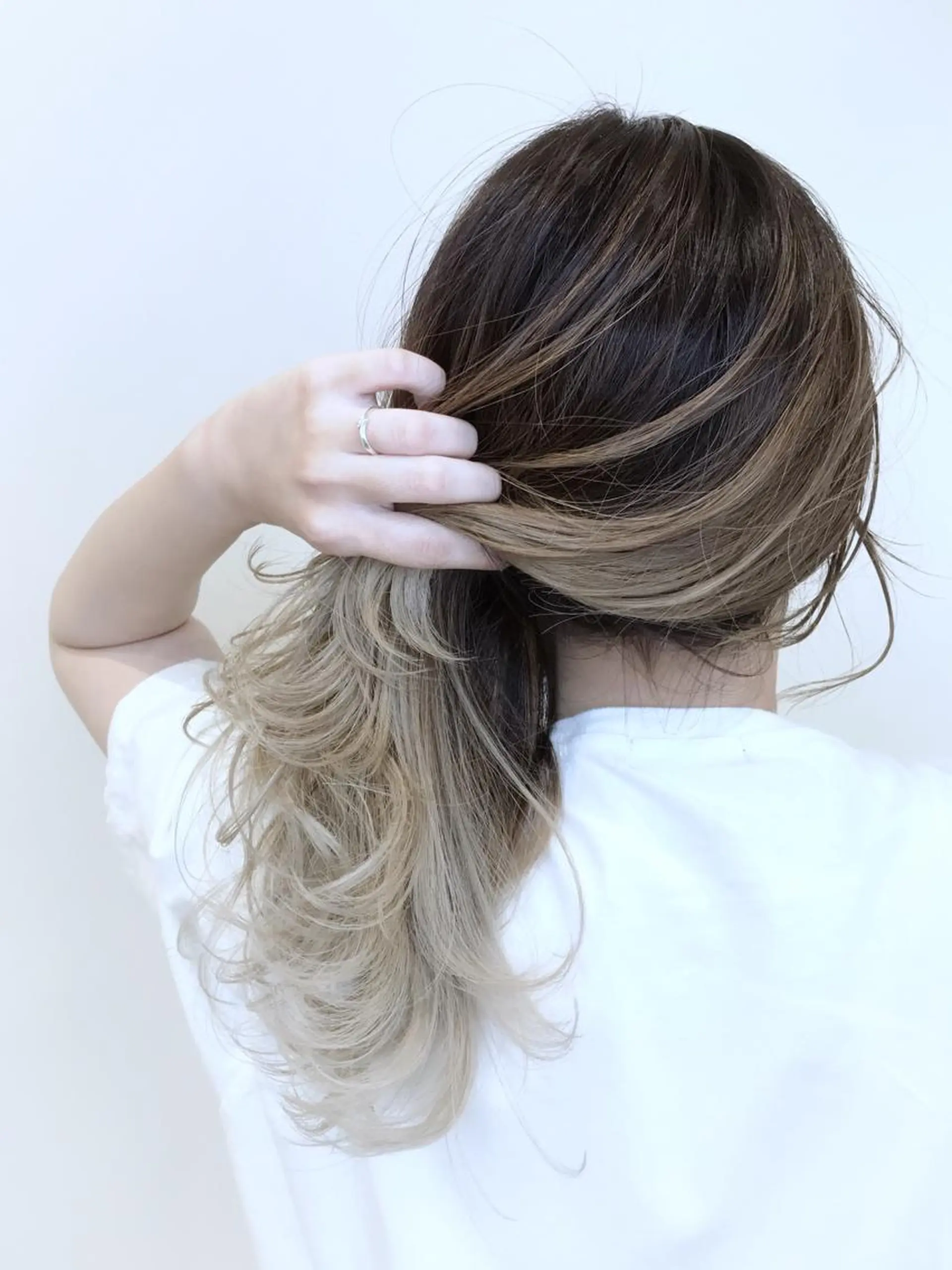 セミロング カラー ブリーチ ヘアカラー ハイライト/髪質改善 ✂️十河祐輝のヘアスタイル