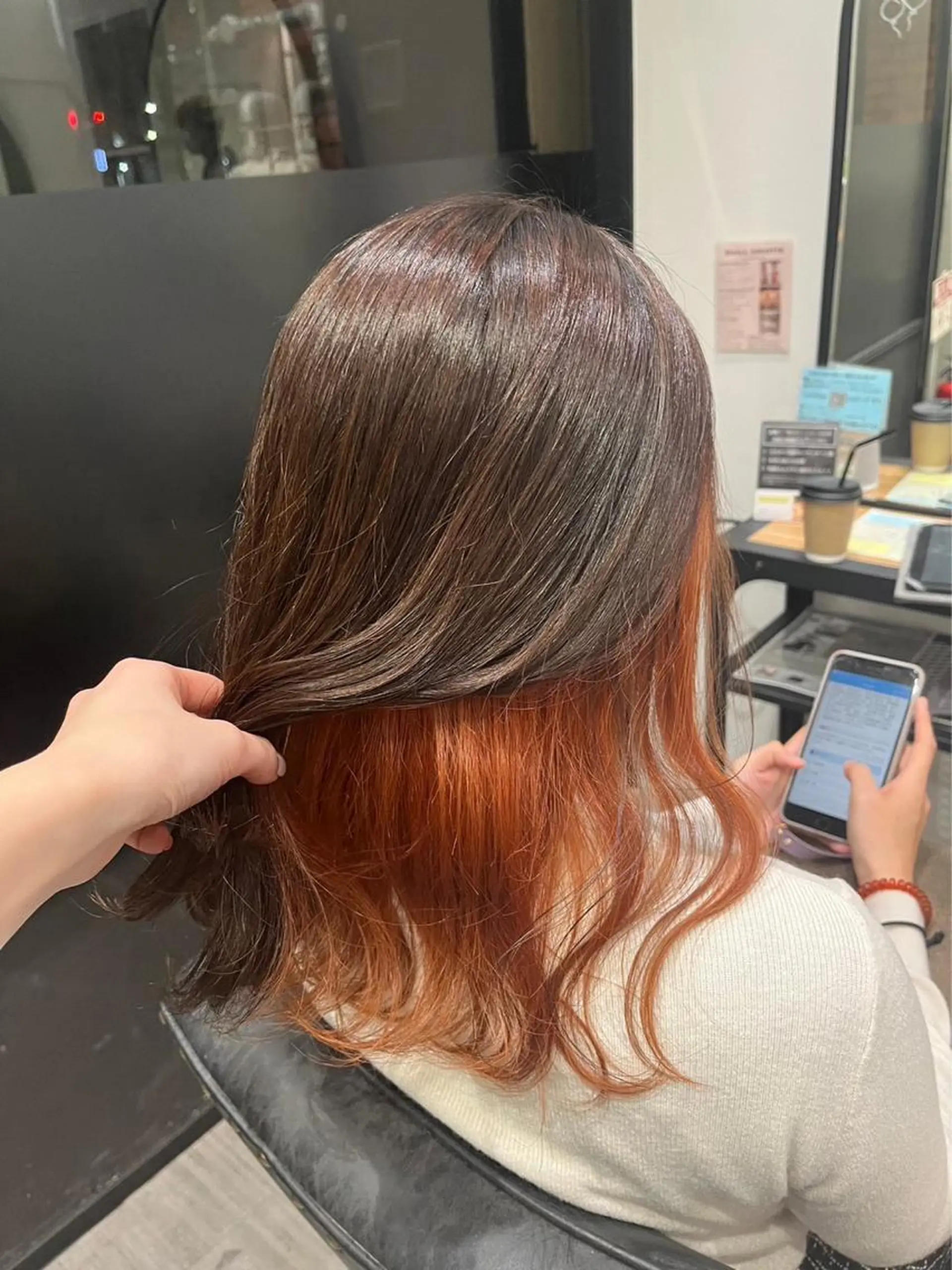 カラー KOKORO 中村 朱里のヘアスタイル