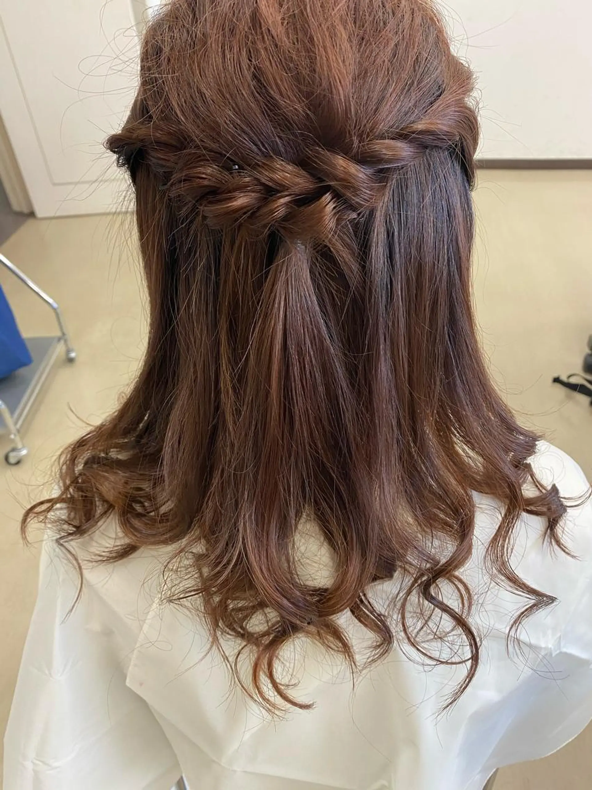 ヘアアレンジ ヘアセット The Best Beauty受付担当のヘアスタイル