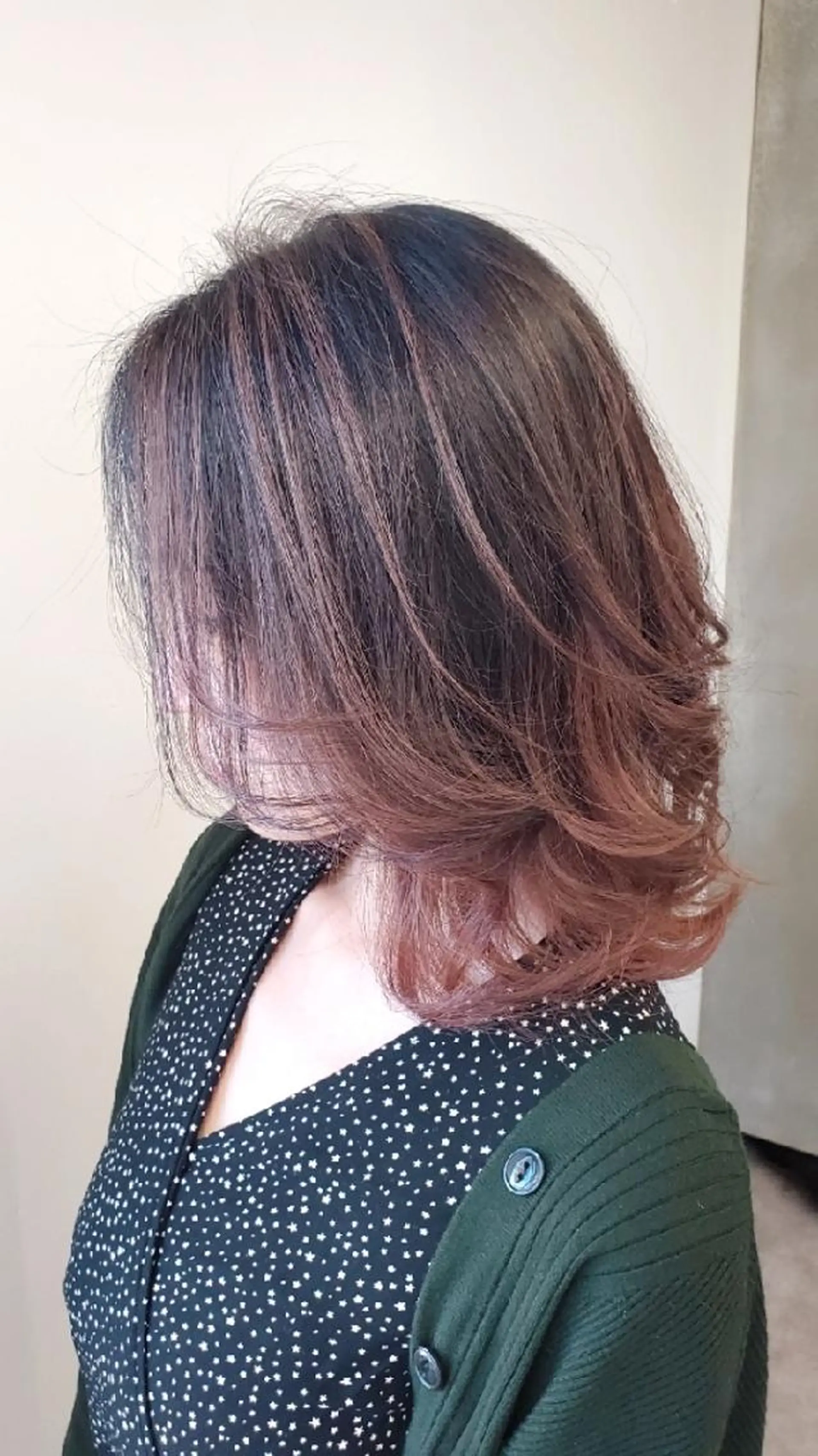 セミロング レイヤーカット ヘアカラー ✨本日空きあります✨ 遠田コウヘイ🌟のヘアスタイル