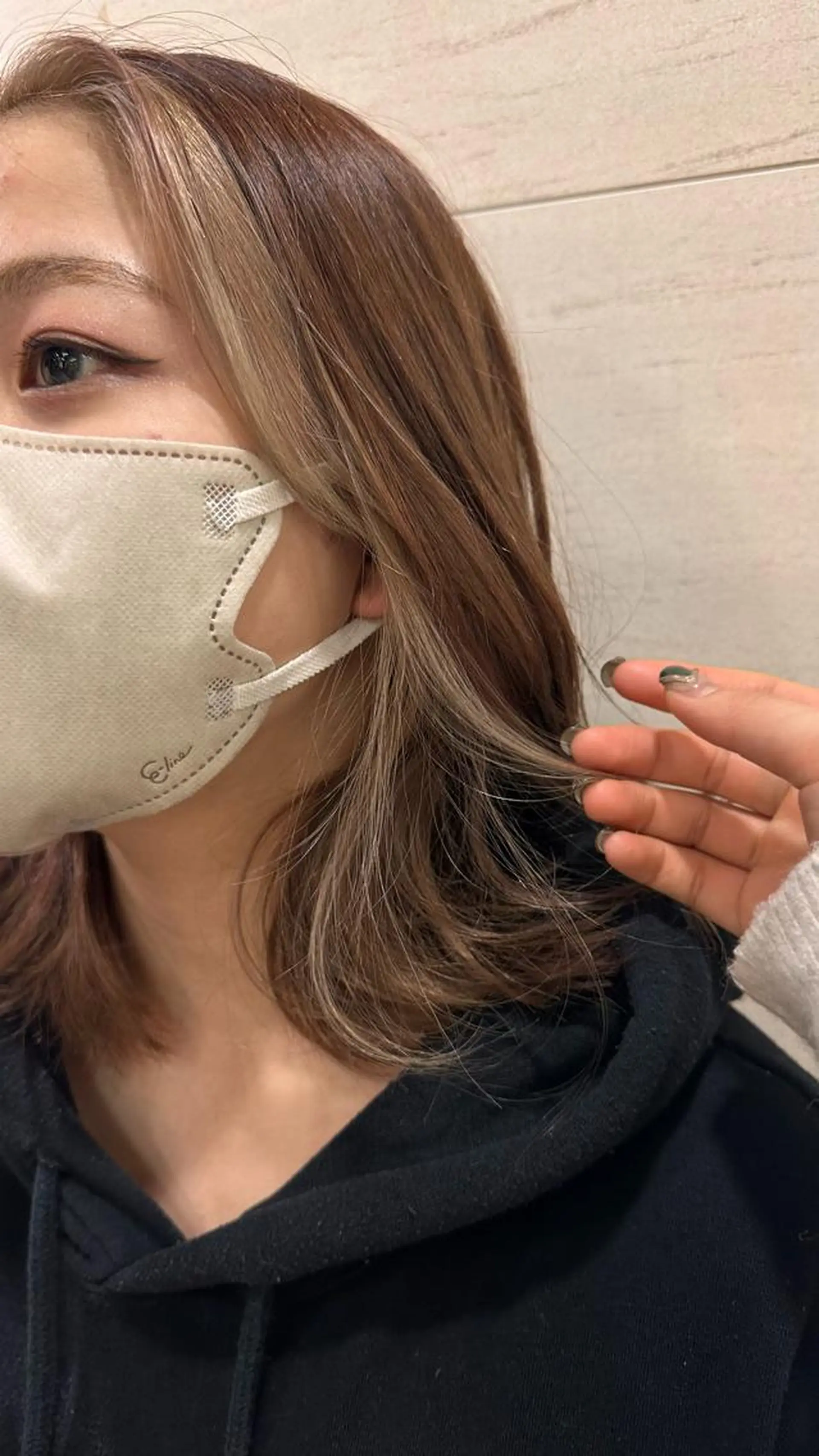 ミディアム ブリーチカラー/ベー ジュ/Hono🦖のヘアスタイル