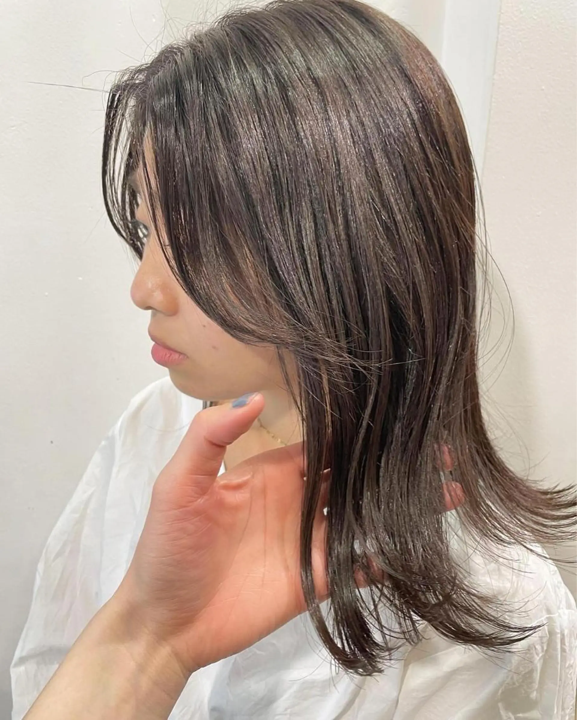ミディアム カラー カット ヘアカラー ブリーチなしで透け感 暖色カラーボブaoiのヘアスタイル