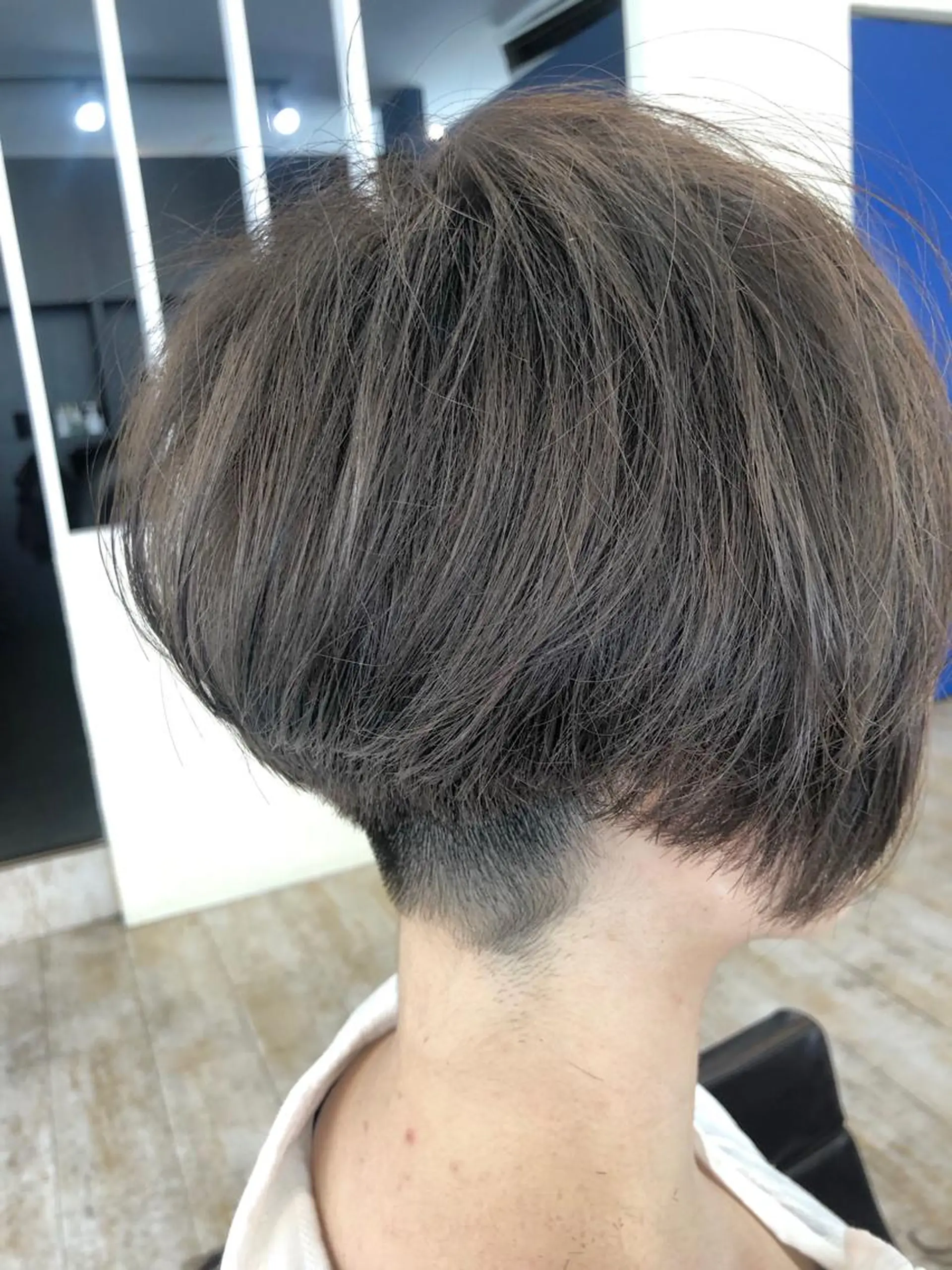 ショート カラー ハイライトカラー ハイライト カット ヘアカラー Cuore 清尾 浩昭のヘアスタイル