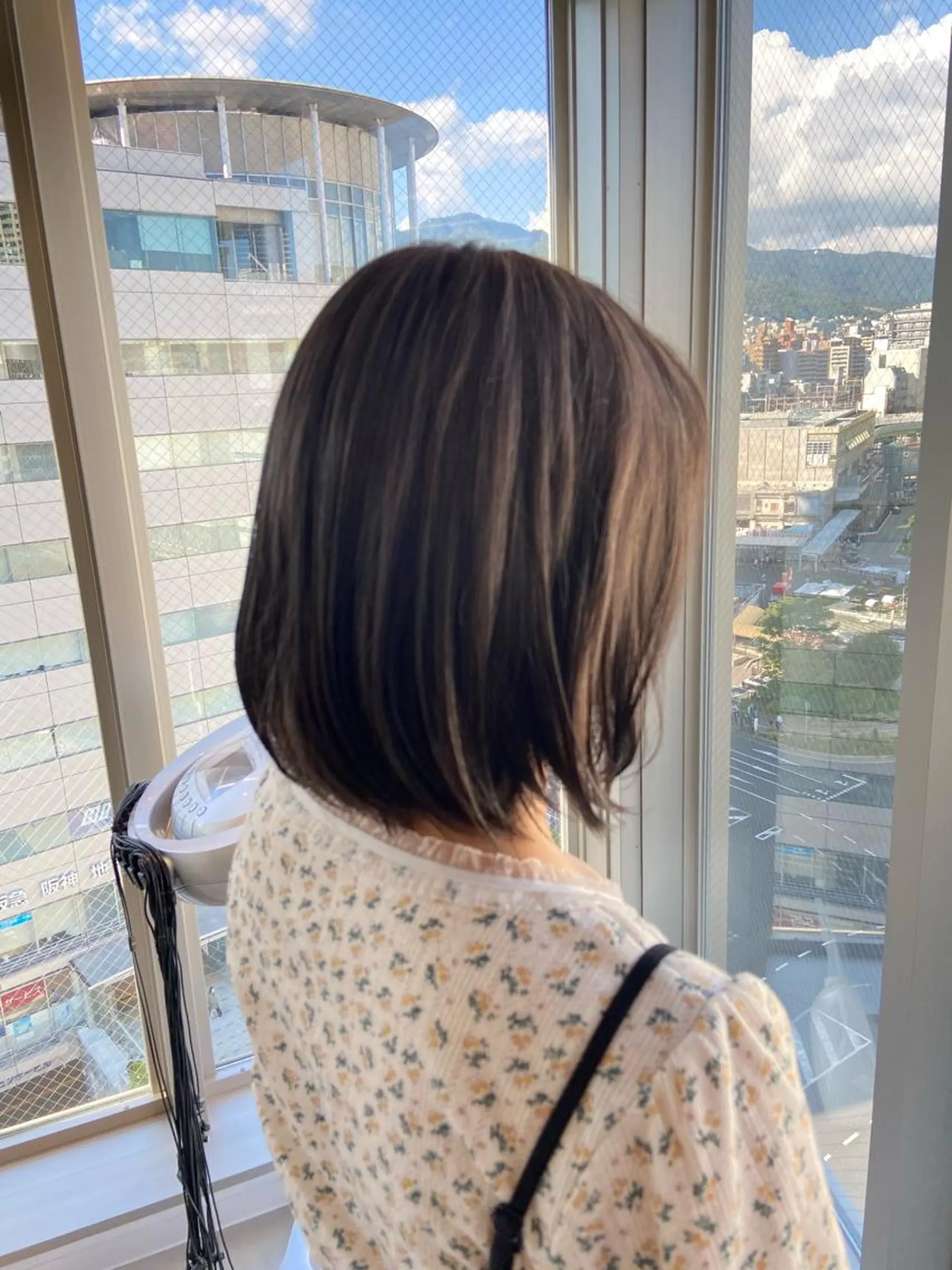 ミディアム カラー ベージュカラー カット ヘアカラー トリートメント EIGHT奥野 心太のヘアスタイル