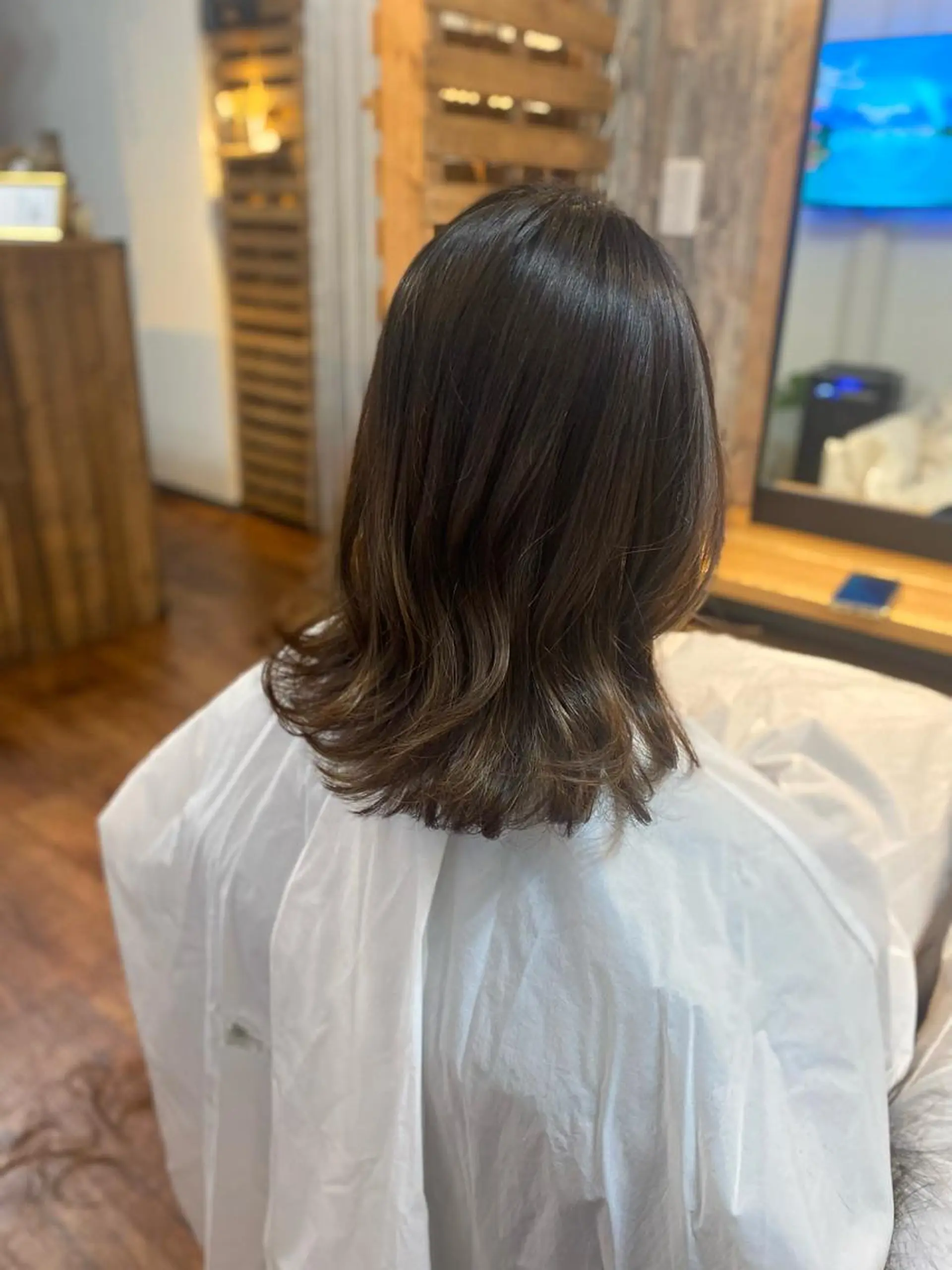 ミディアム レイヤーカット カット Lizir  ルズィール所属・Luzir⭐︎ GEN⭐︎のヘアスタイル