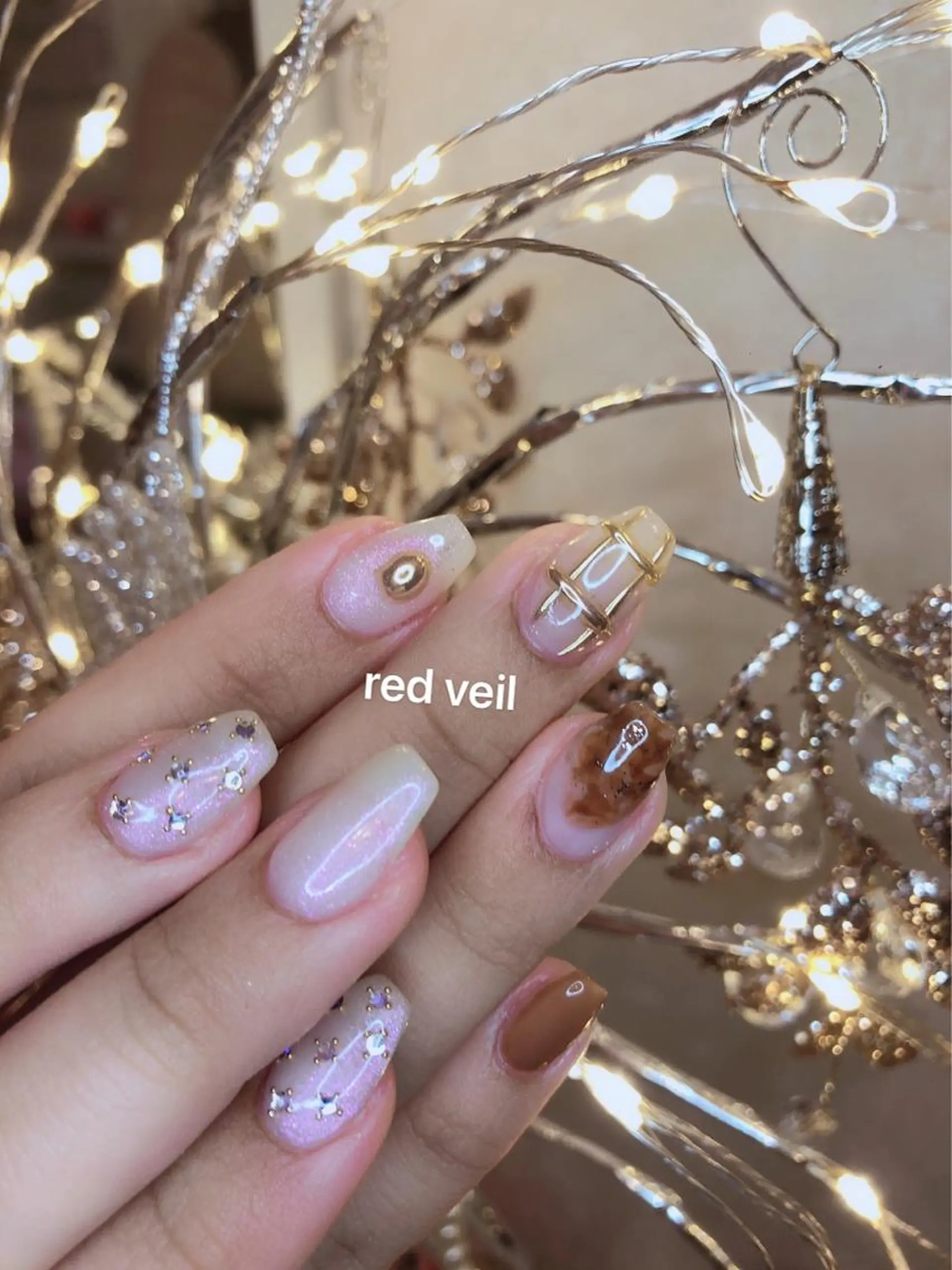 ミディアム ネイル 長さ出し専門 nynaのネイルデザイン