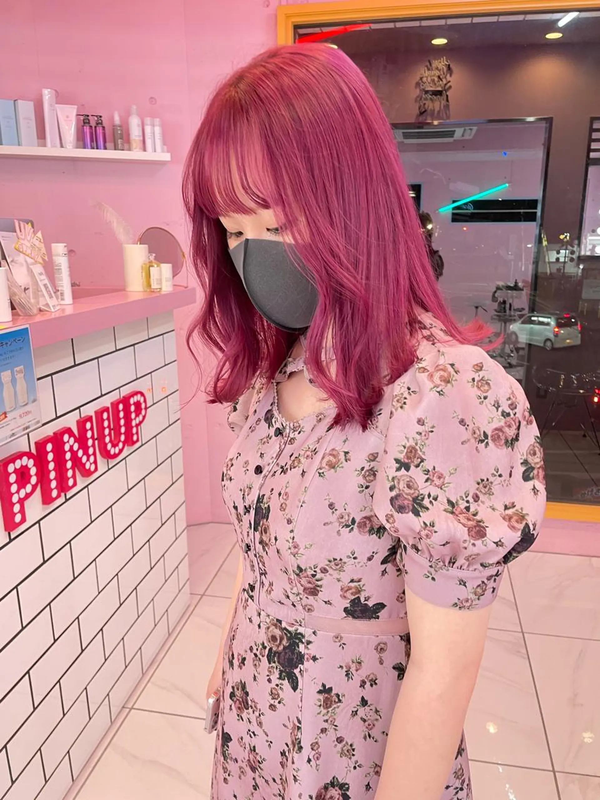 セミロング カラー ピンクカラー 心斎橋/ブリーチ minamiのヘアスタイル