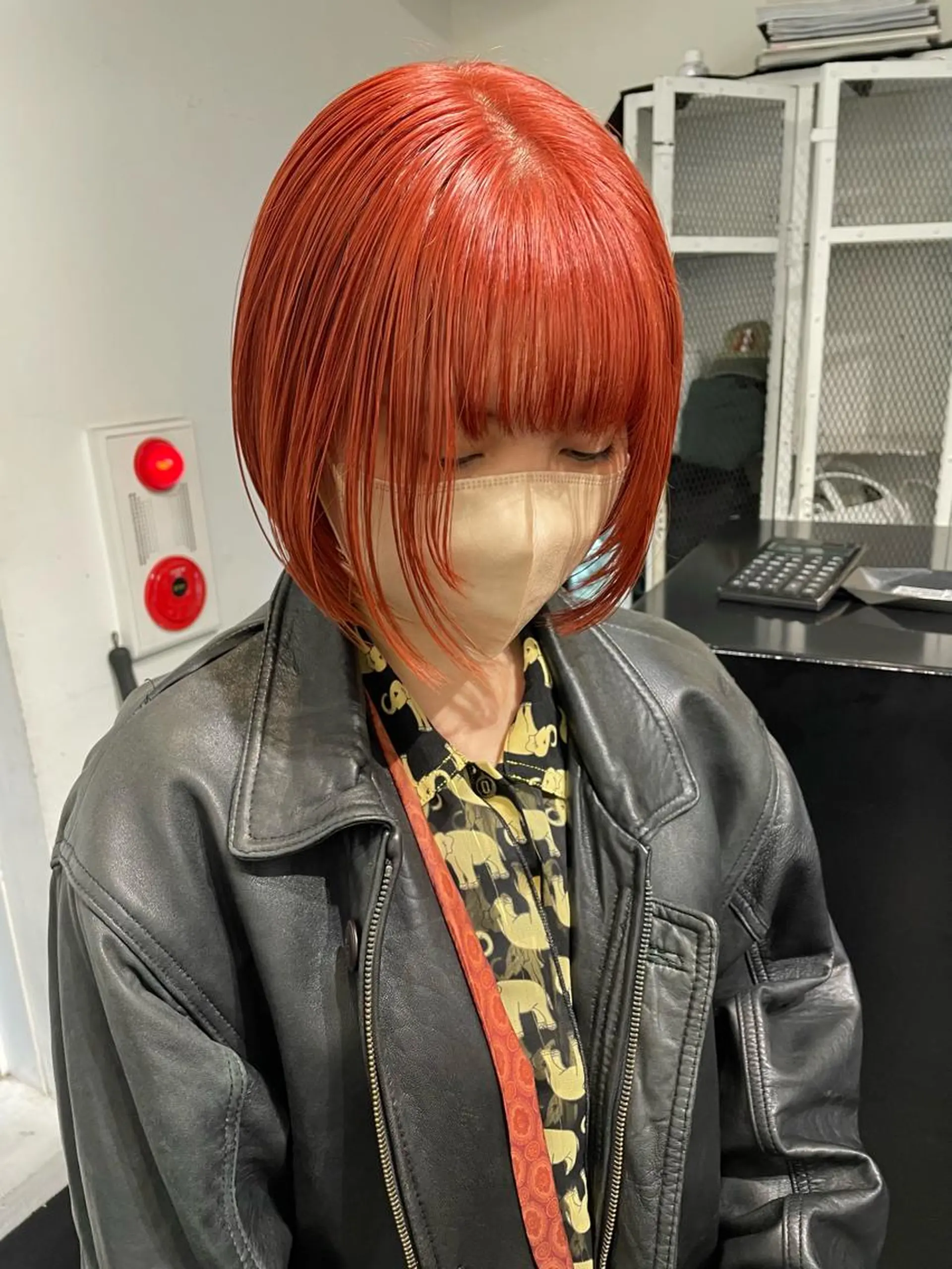 ショート カラー パーマ ヘアアレンジ メンズ キッズ ネイル マツエク・マツパ アイブロウ メンズブリーチ ブリーチ オレンジ カラーマツエク オレンジ カット ヘアカラー トリートメント 艶ハイトーン/ヘア アレンジAYAKAのヘアスタイル