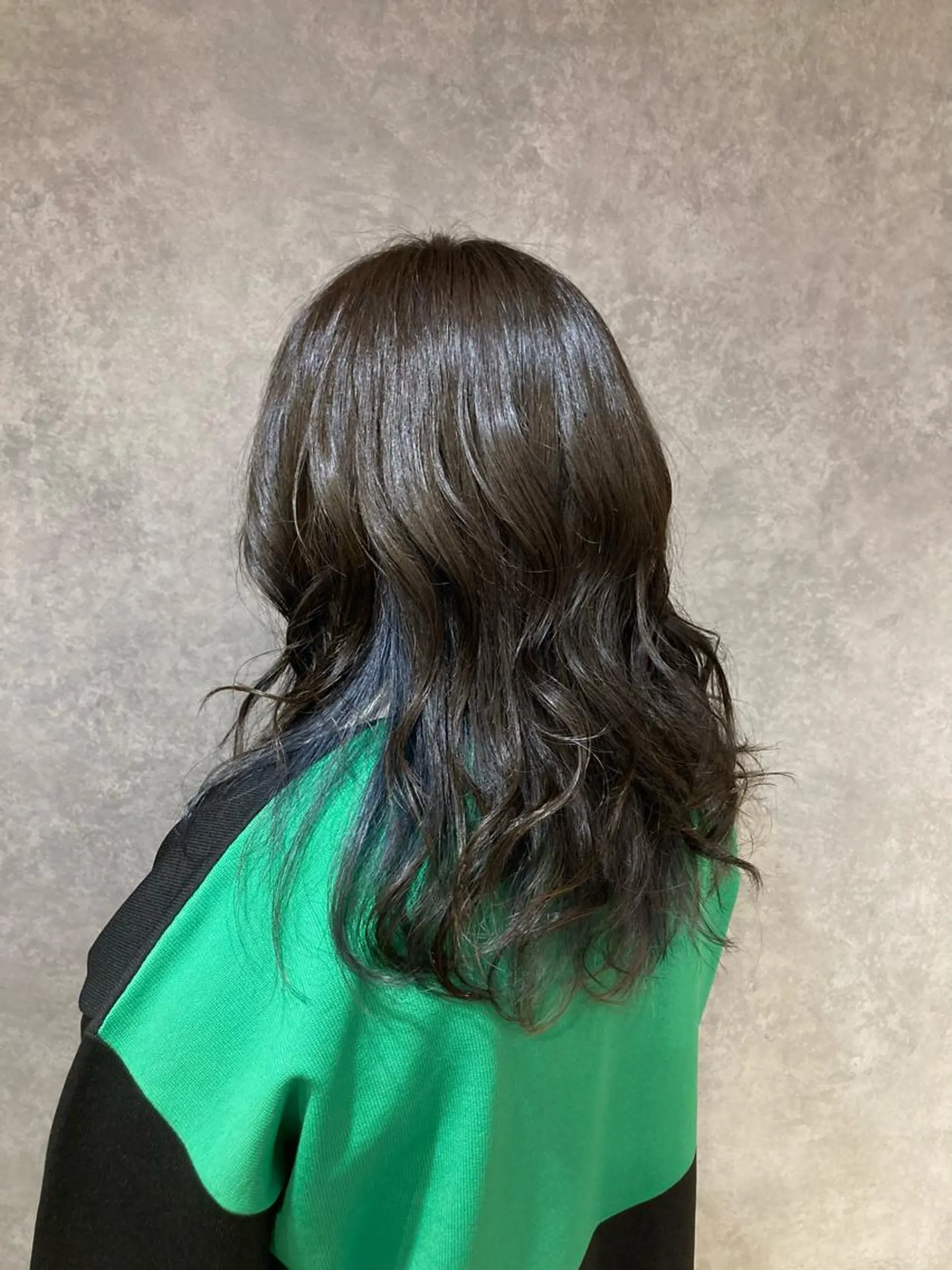 ロング カラー アッシュ まるやま ゆいかのヘアスタイル