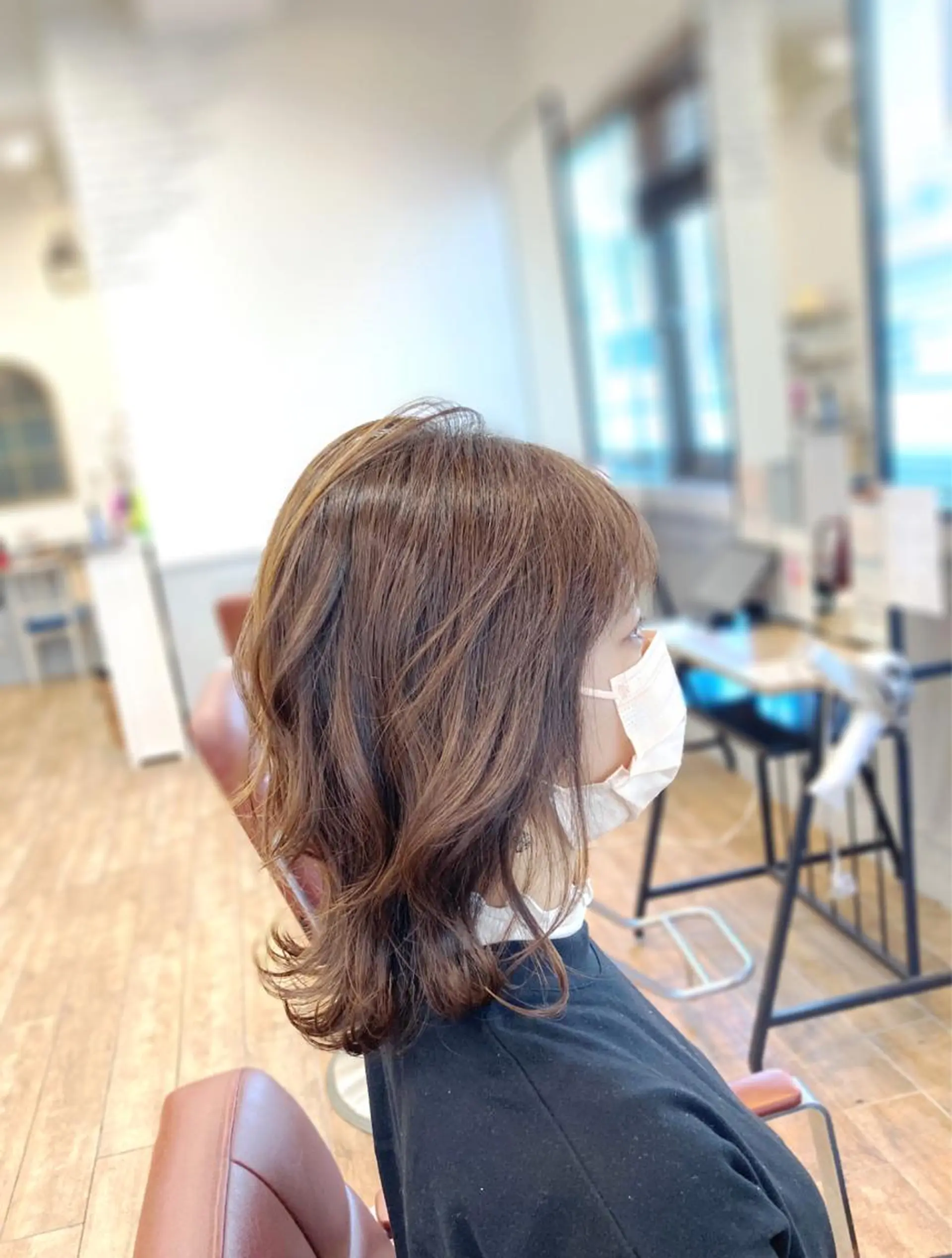 ミディアム 菅原 綾のヘアスタイル