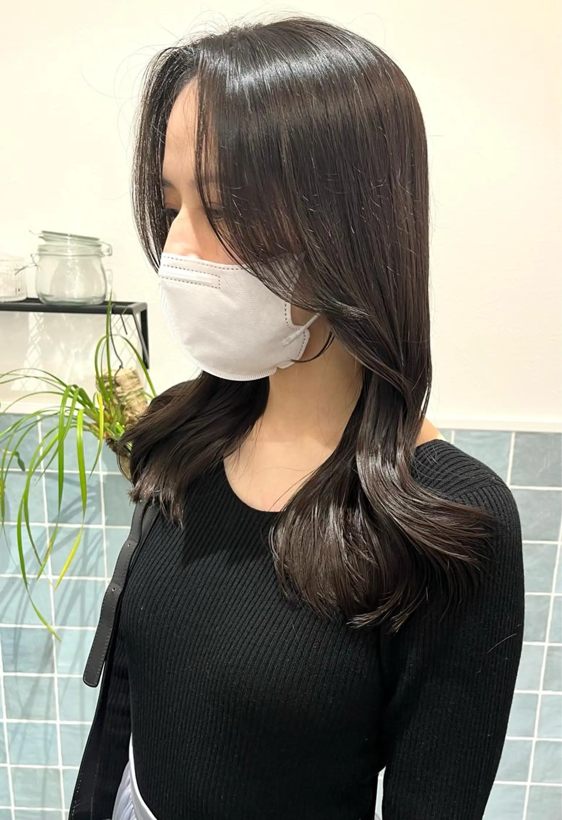 セミロング カット 三輪 珠美のヘアスタイル