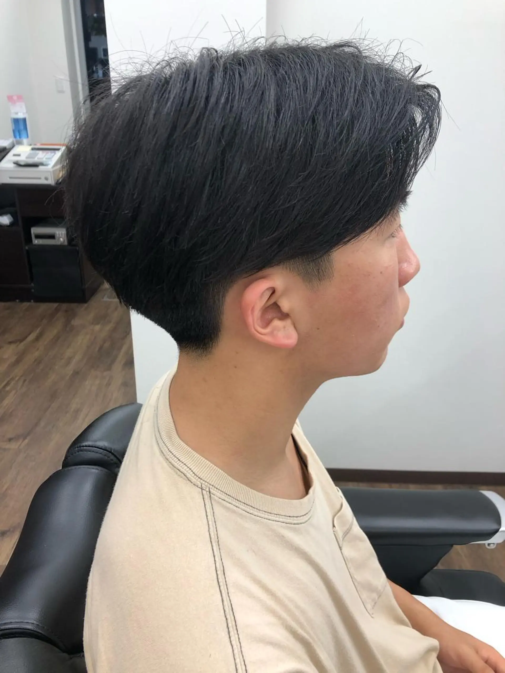 ミディアム メンズ カット DAN BRISE BARBER所属・馬上 拓海のヘアスタイル