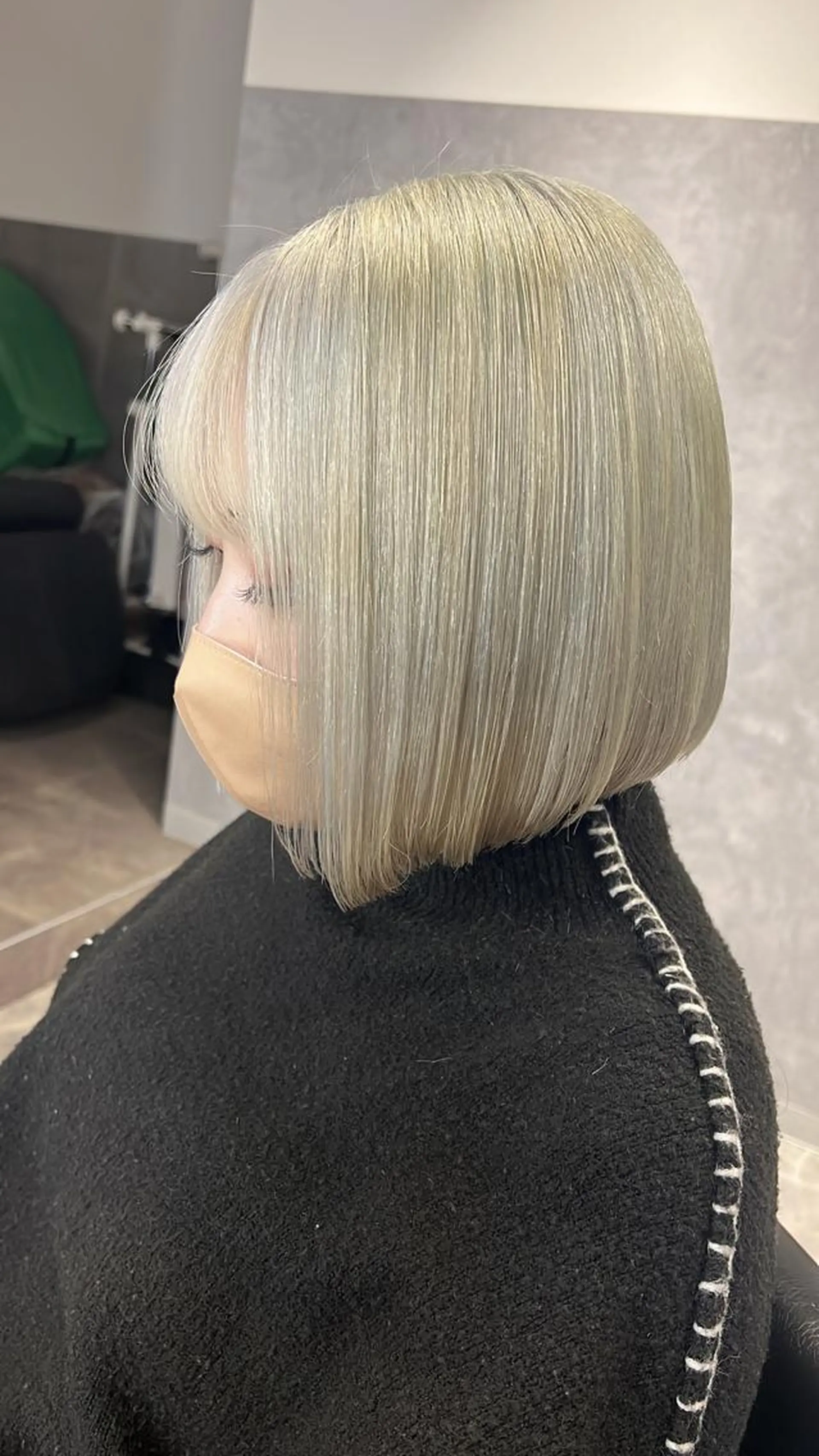 ミディアム カラー mimiiy梅田 中崎町ハイトーンのヘアスタイル