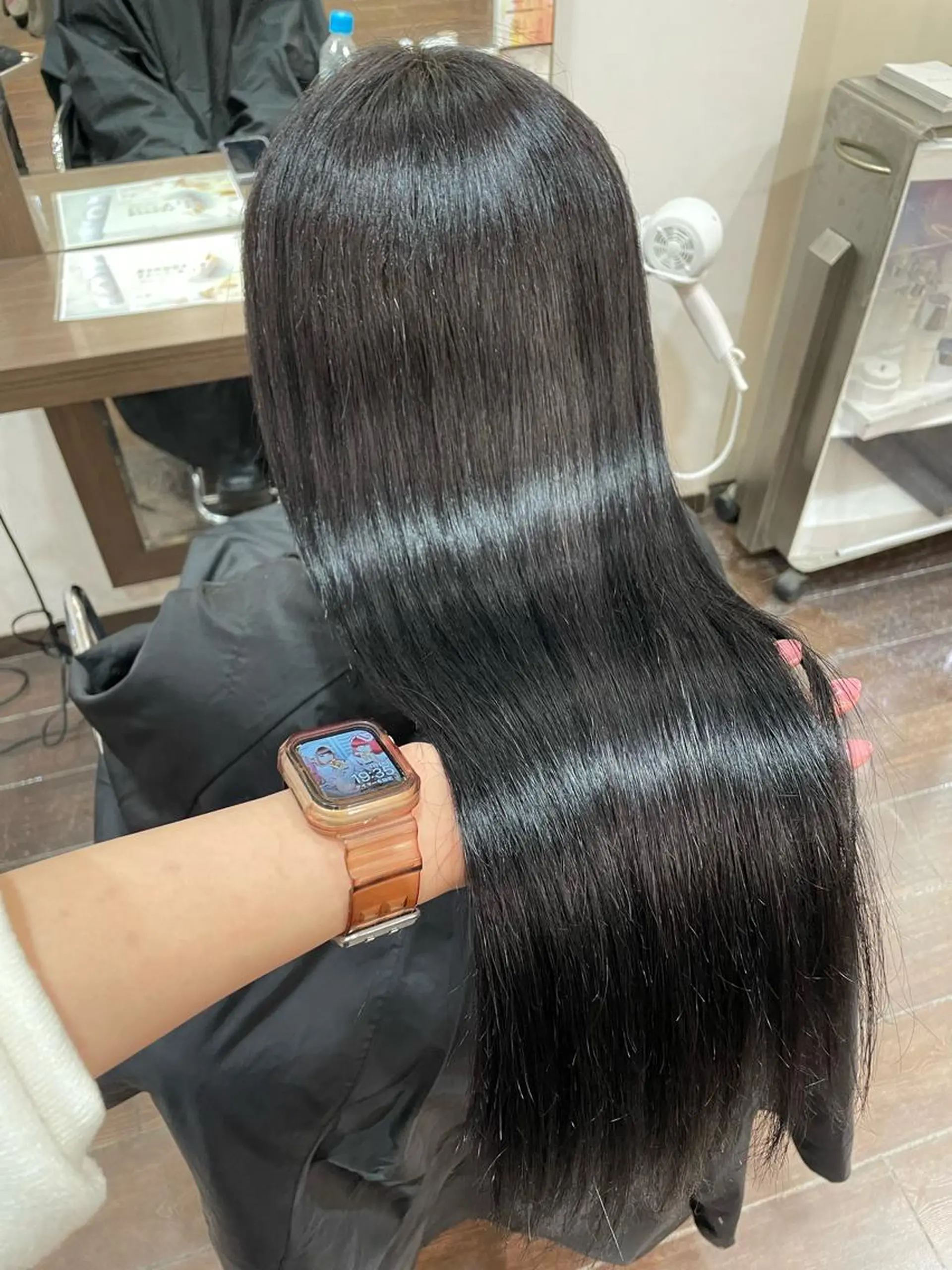 ロング カラー ヘアカラー トリートメント aya/小顔レイヤー /柔らかカラーのヘアスタイル