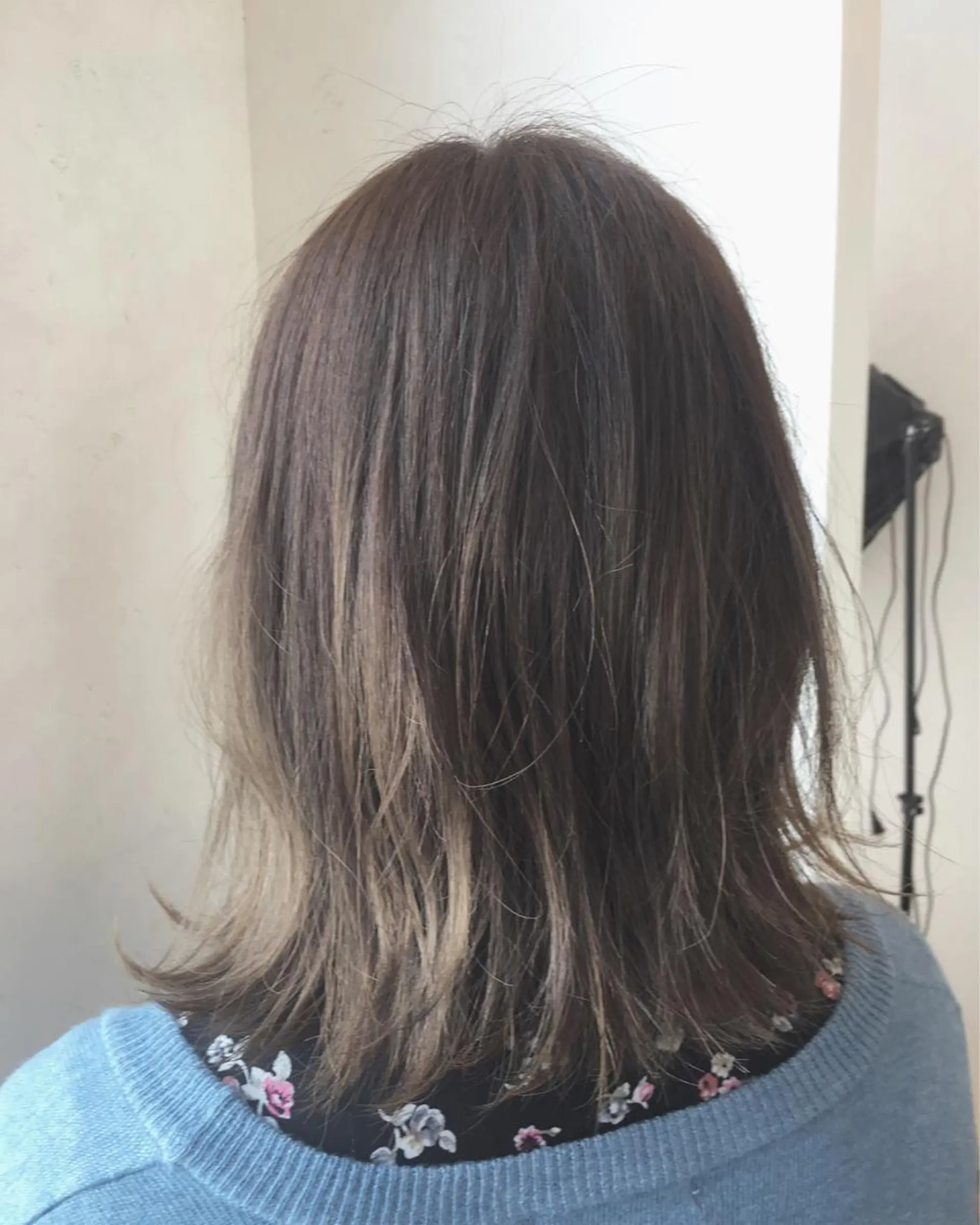 ミディアム カラー アッシュ 透明感カラー TOWA 野村　コウダイのヘアスタイル