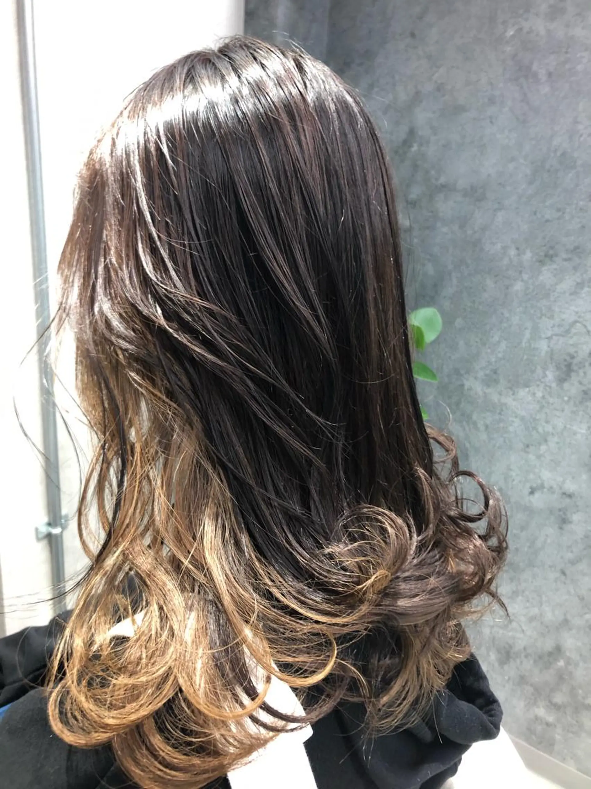 セミロング ヘアカラー トリートメント Noy所属・Noyヨシモト ヒロトのヘアスタイル