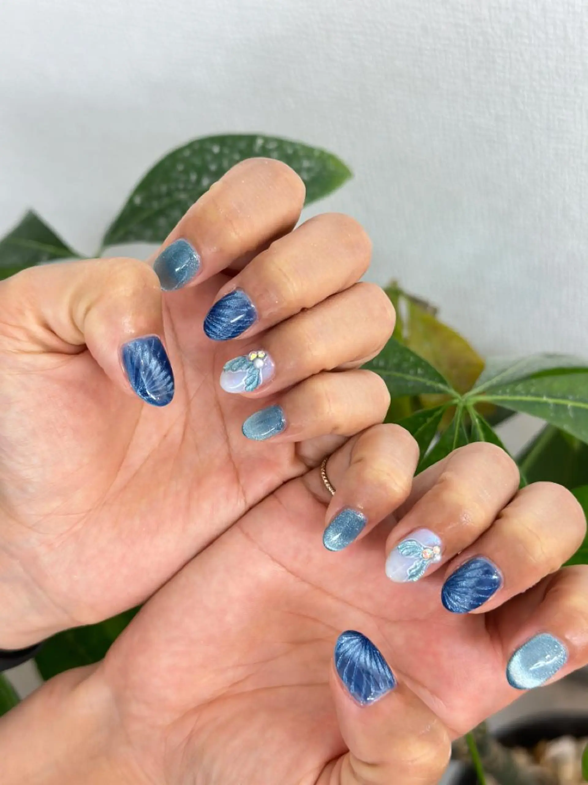 ネイル ハンドネイル Mona【パラジェル ・長さ出し専門店】のネイルデザイン