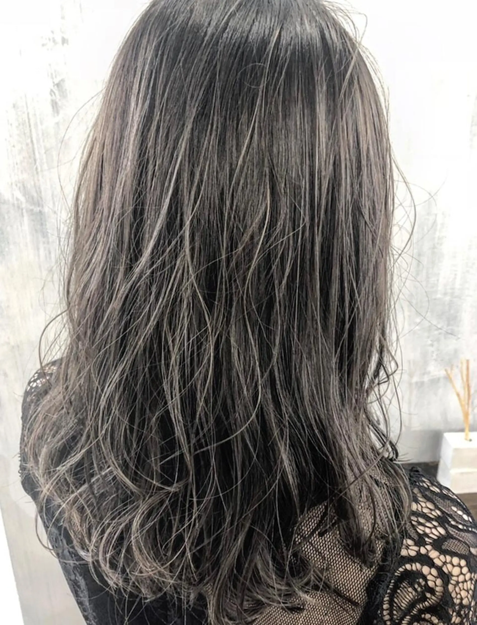 ロング ハイライト 🌼たけや みのり🌿のヘアスタイル