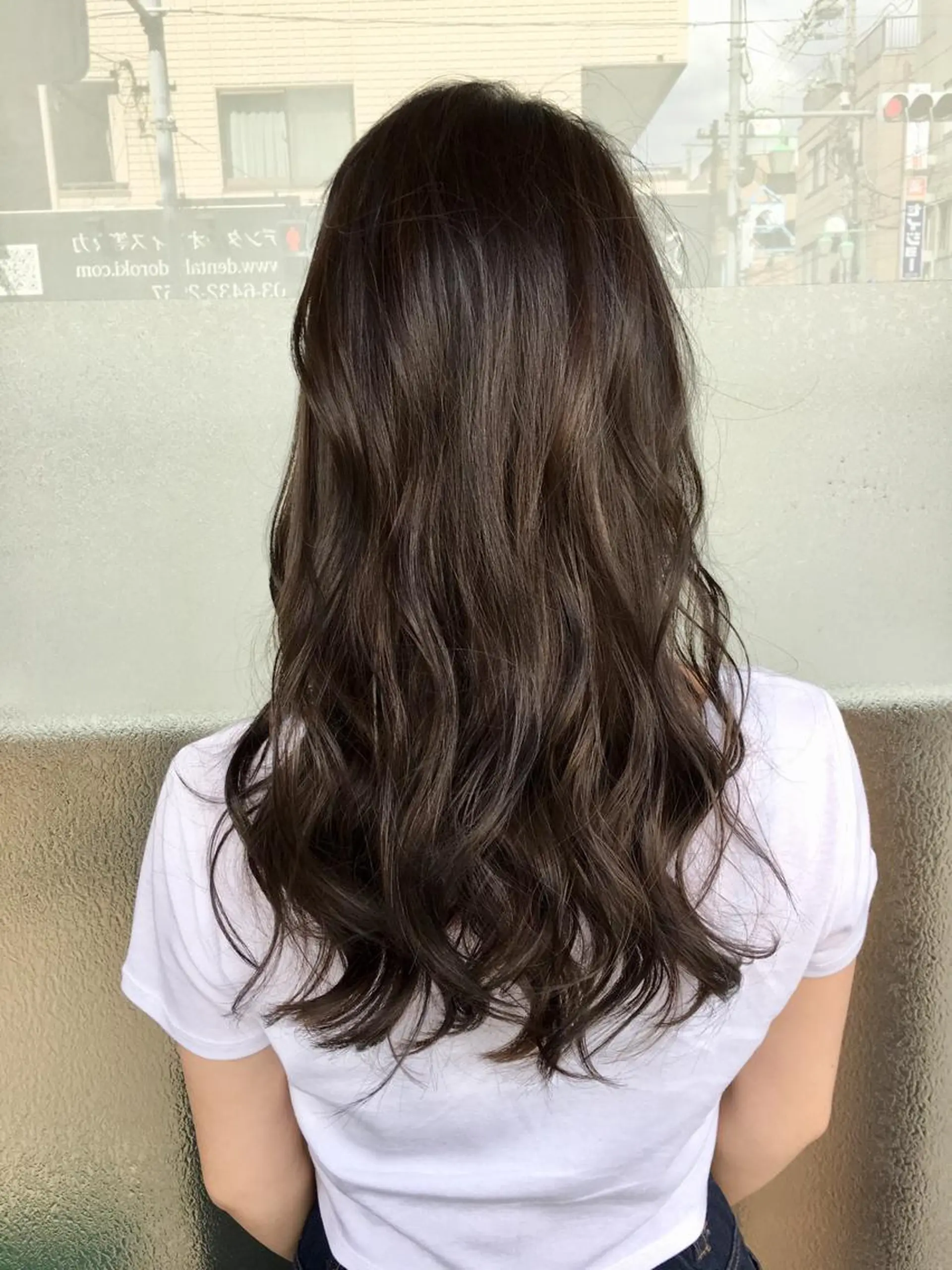 セミロング カラー グレージュ ハイライトカラー ハイライト 寺内 紳悟のヘアスタイル