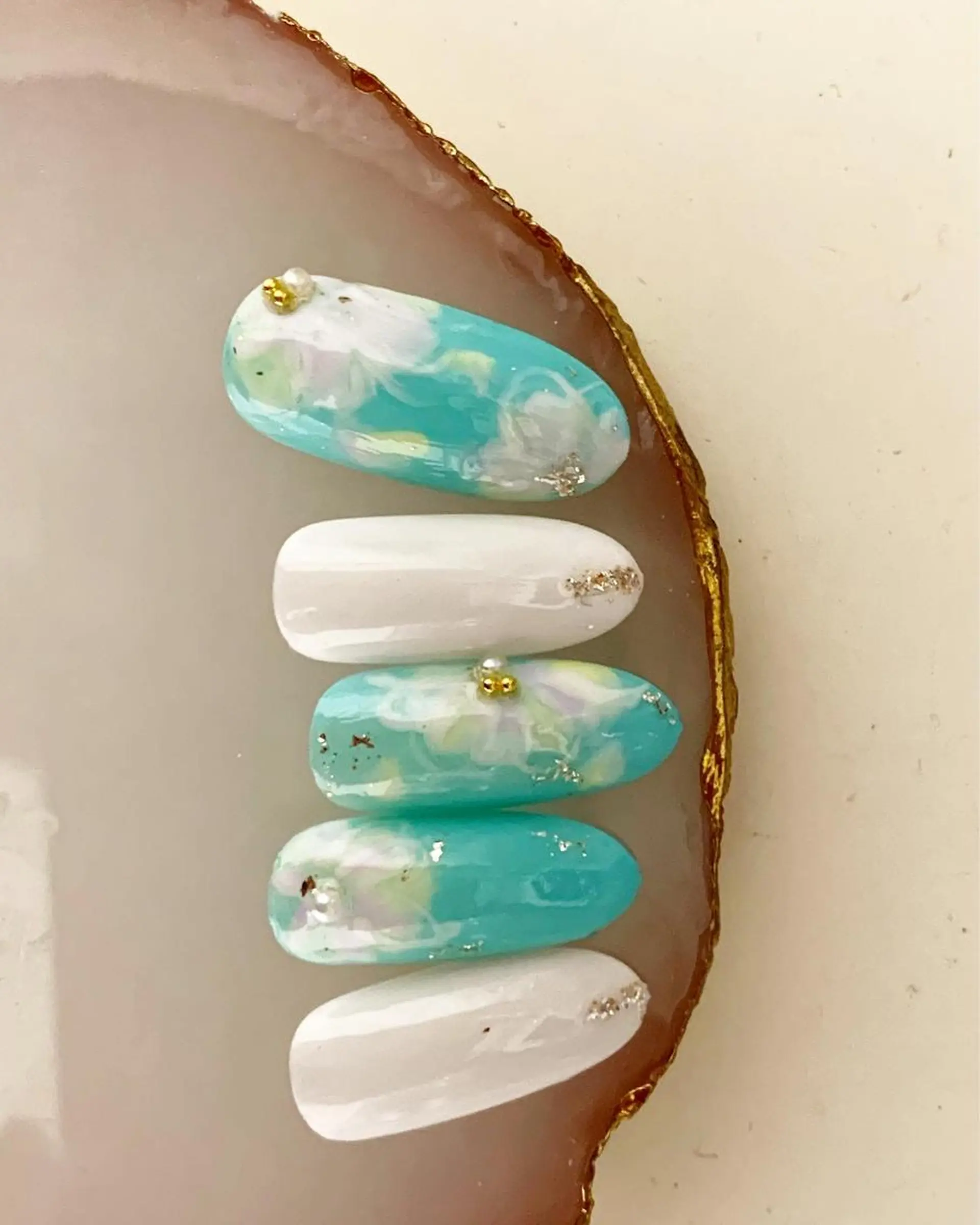 ネイル 新山 聖のネイルデザイン