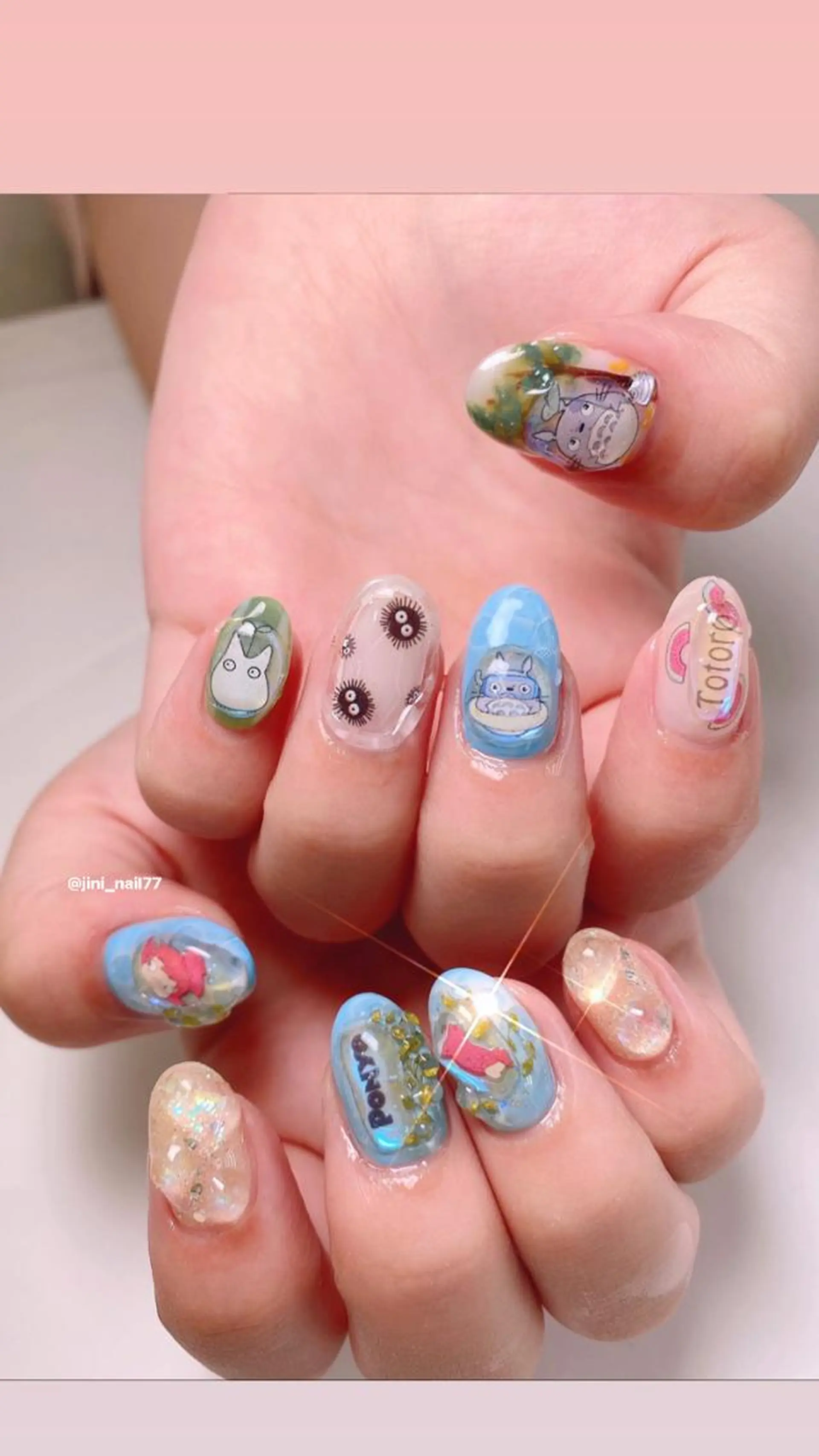 ネイル JINI NAIL所属・ジニ ネイルのネイルデザイン