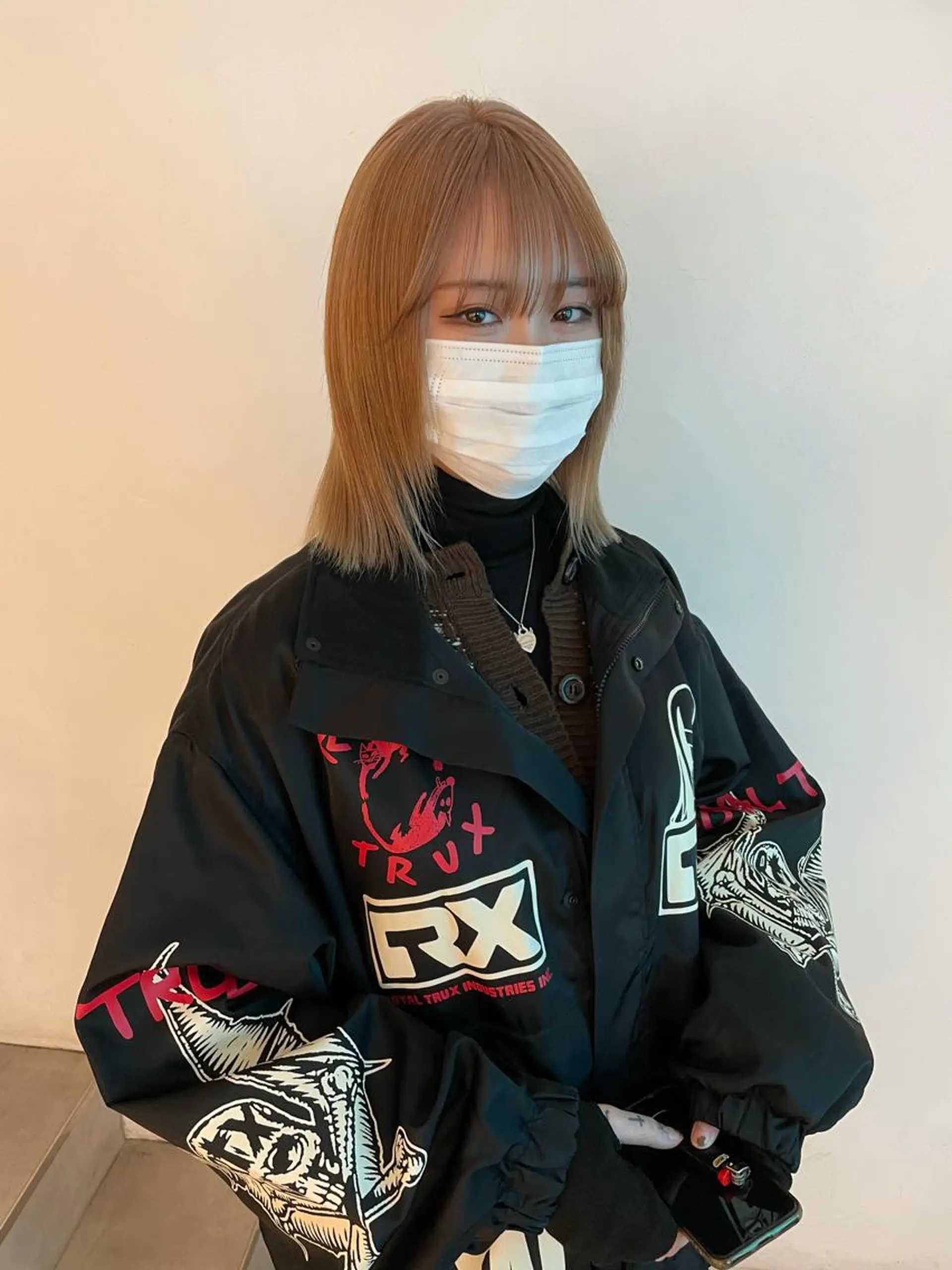 カラー ヘアカラー 🎀ボブ＋ハイトーン シュカ👶🏻のヘアスタイル