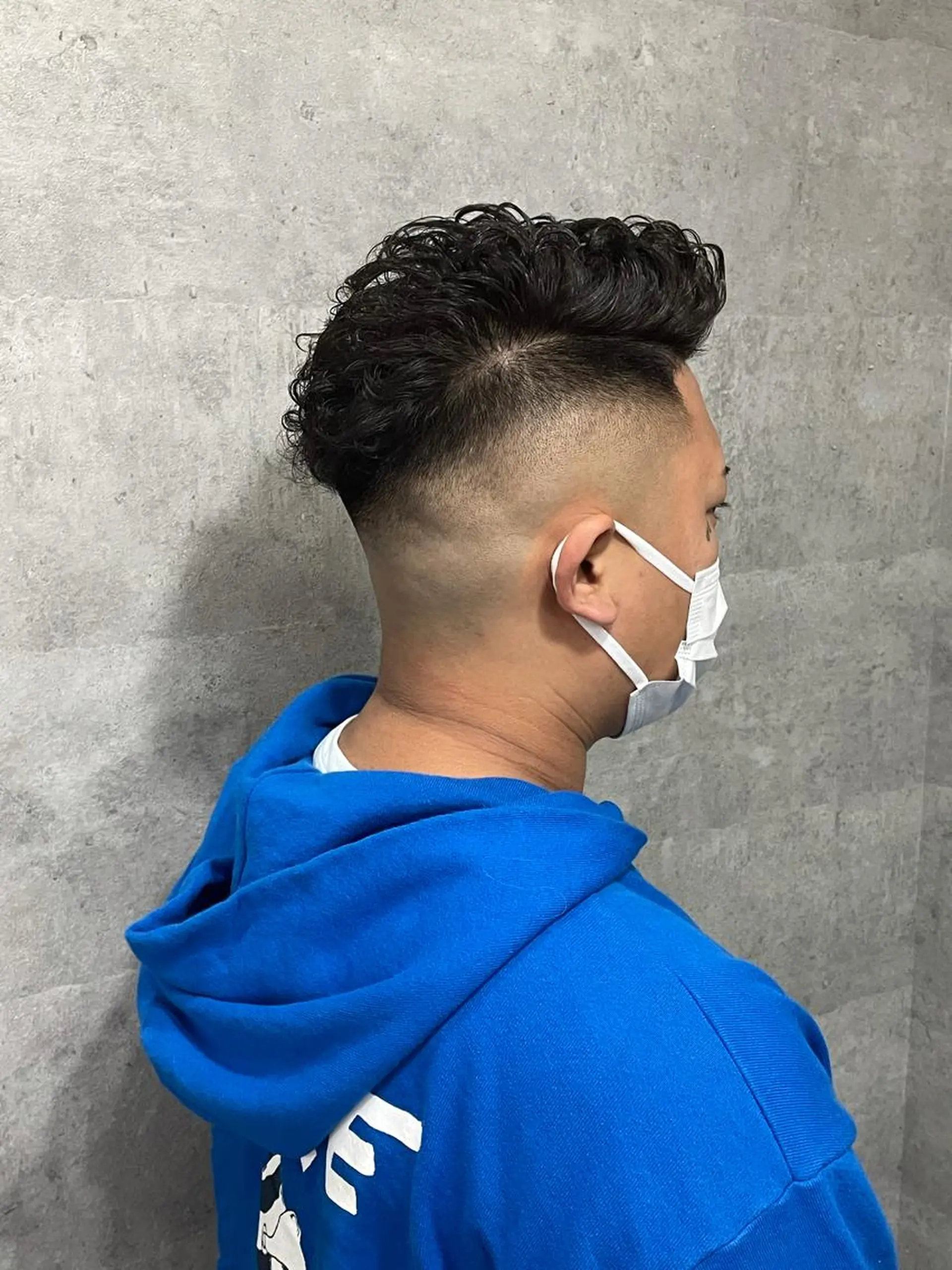 パーマ メンズ フェードカット スキンフェード Le'a所属・渋谷/フェード/ 國分 翔のヘアスタイル