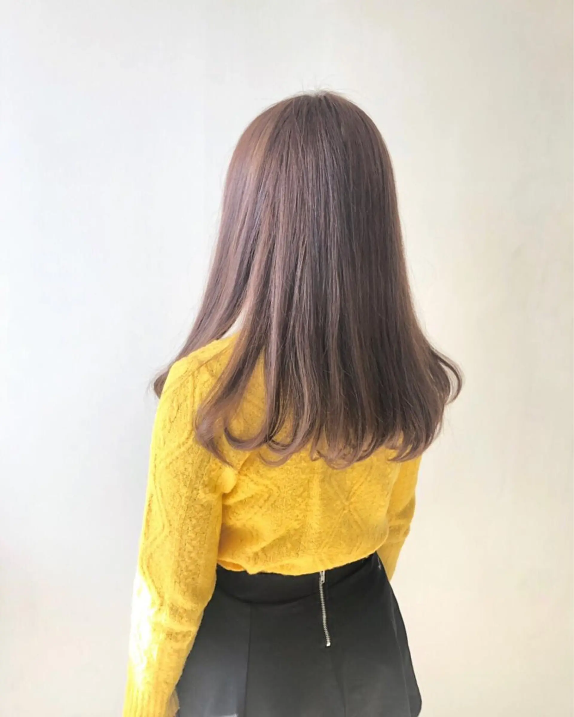 ミディアム 大場 優のヘアスタイル