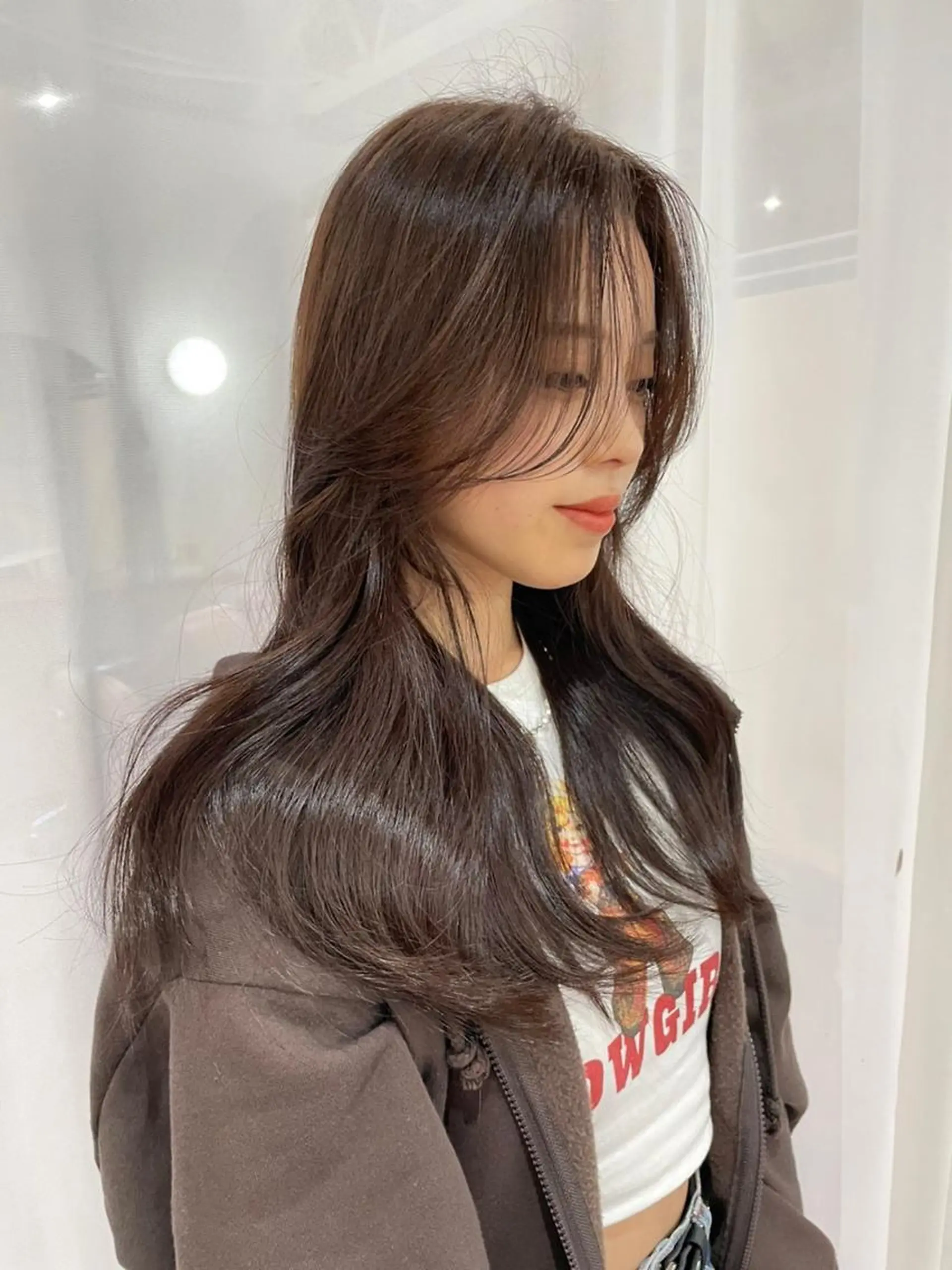 ロング くびれヘア 韓国風ヘア レイヤーカット LEVIJU hair所属・韓国ヘア🕊村上 ののこ🕊のヘアスタイル