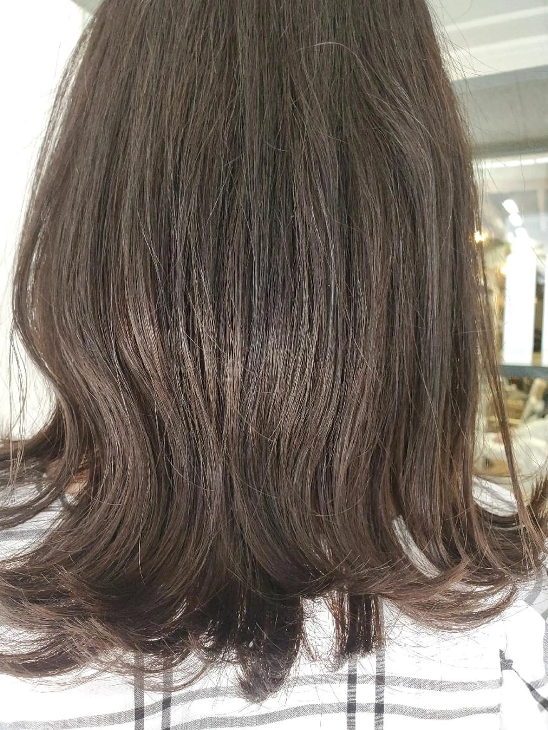 セミロング えんどう みほのヘアスタイル