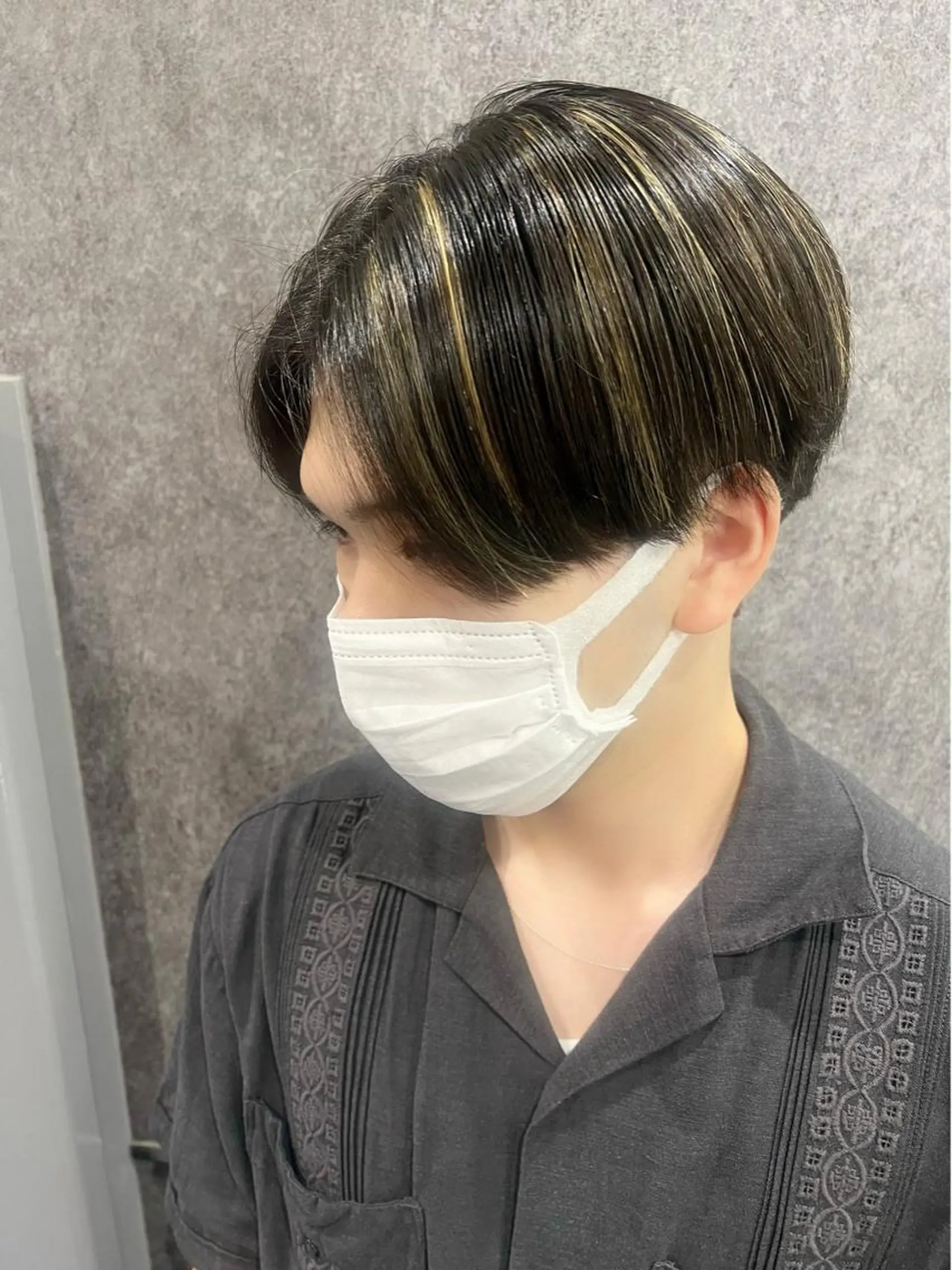 メンズ センターパート メンズハイライト モテ髪🌈細矢 森平のヘアスタイル