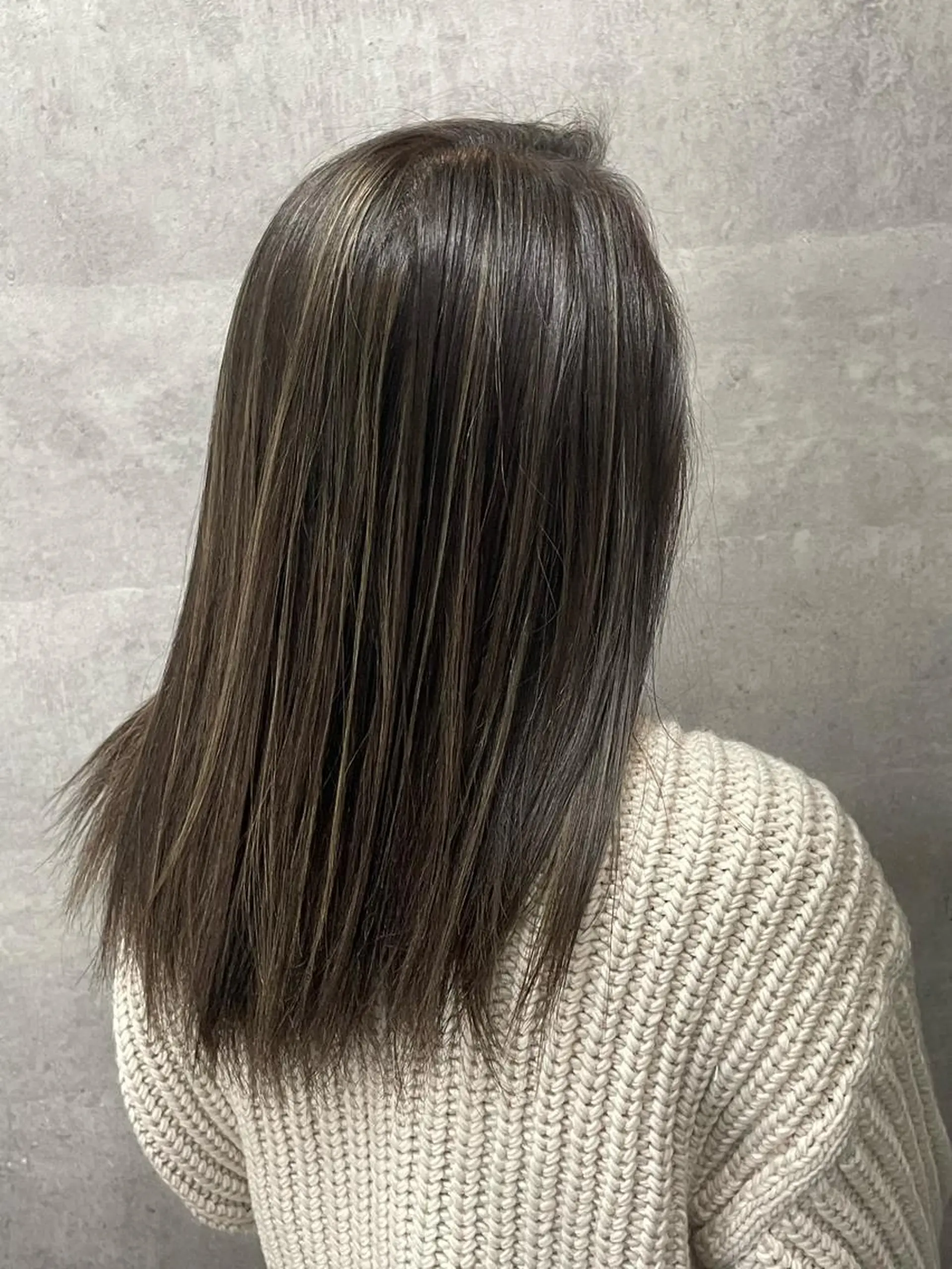 セミロング カラー ハイライトカラー ハイライト Le'a所属・渋谷/フェード/ 國分 翔のヘアスタイル