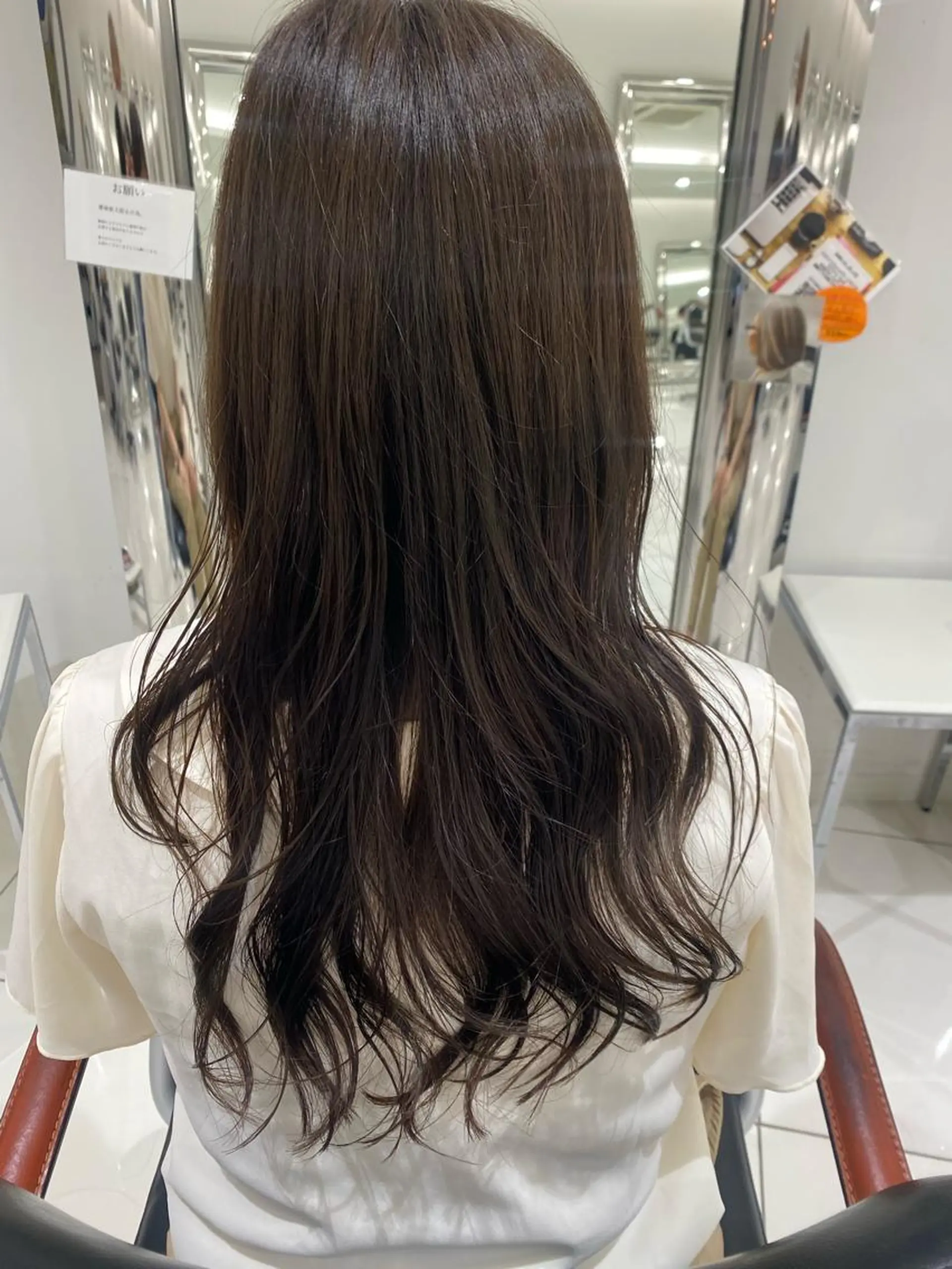 ロング 山口 優美のヘアスタイル