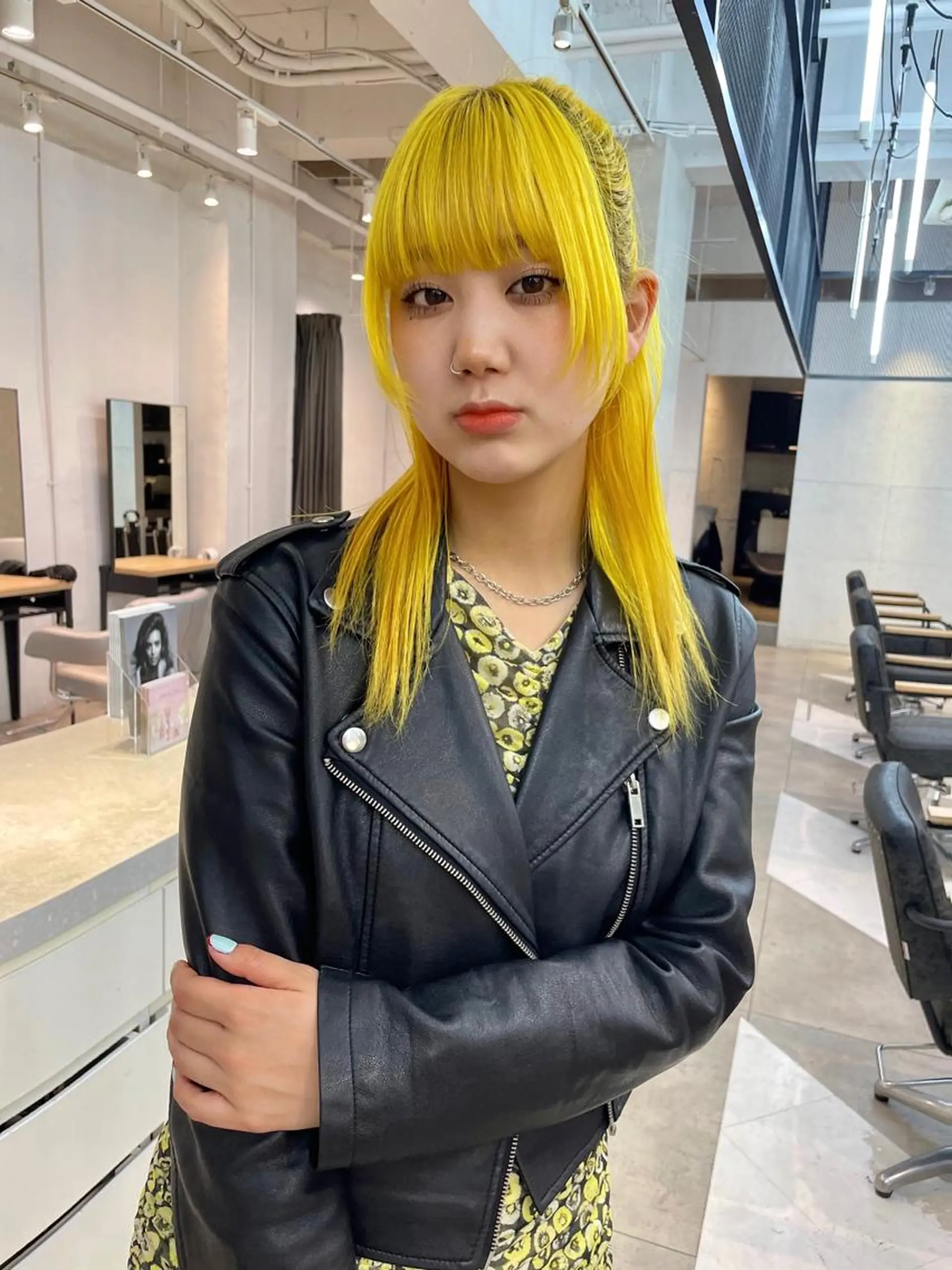 カラー ヘアカラー 🎀ボブ＋ハイトーン シュカ👶🏻のヘアスタイル