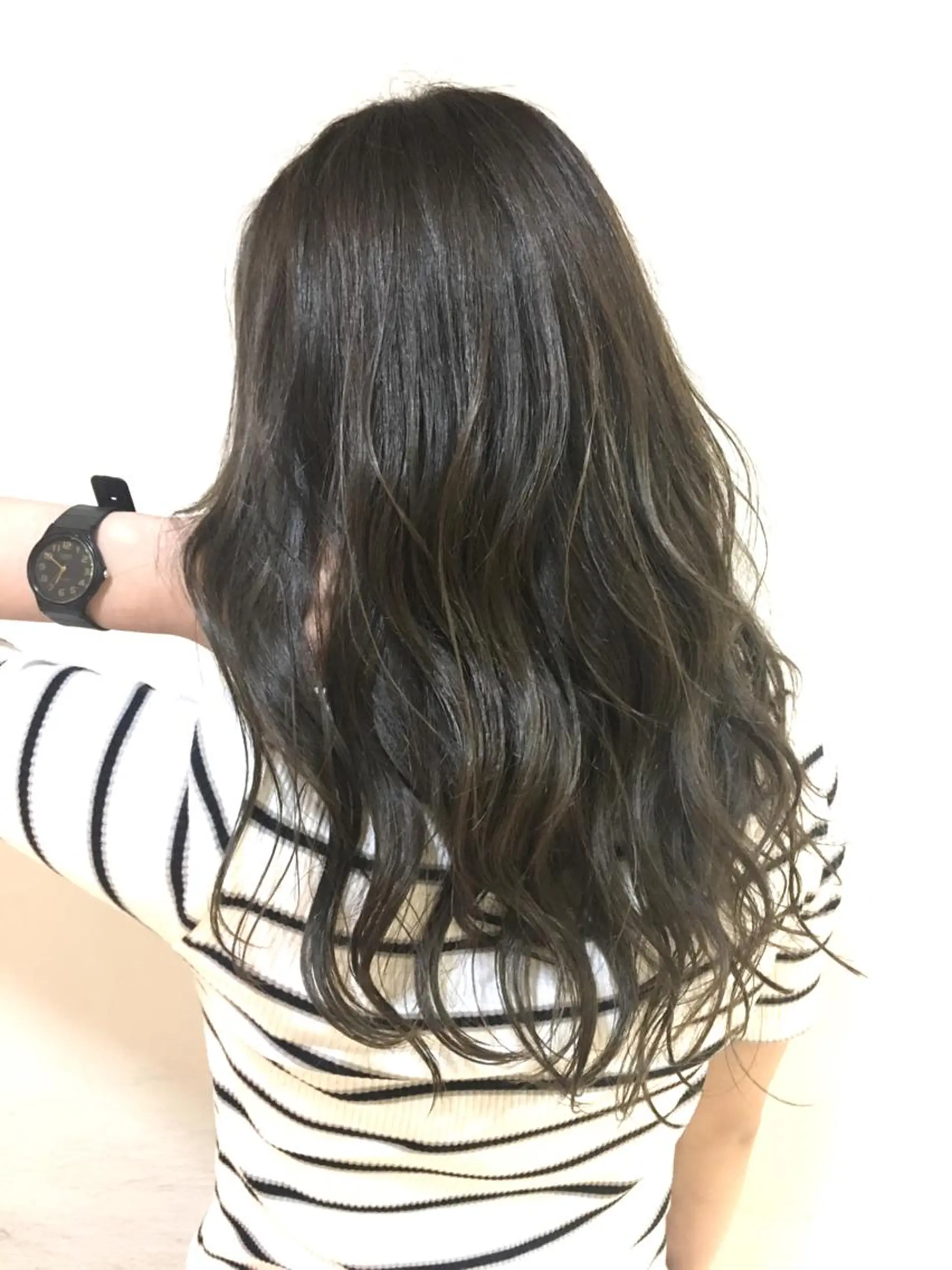 ロング カラー 🐝肥田 しょーと🐝のヘアスタイル