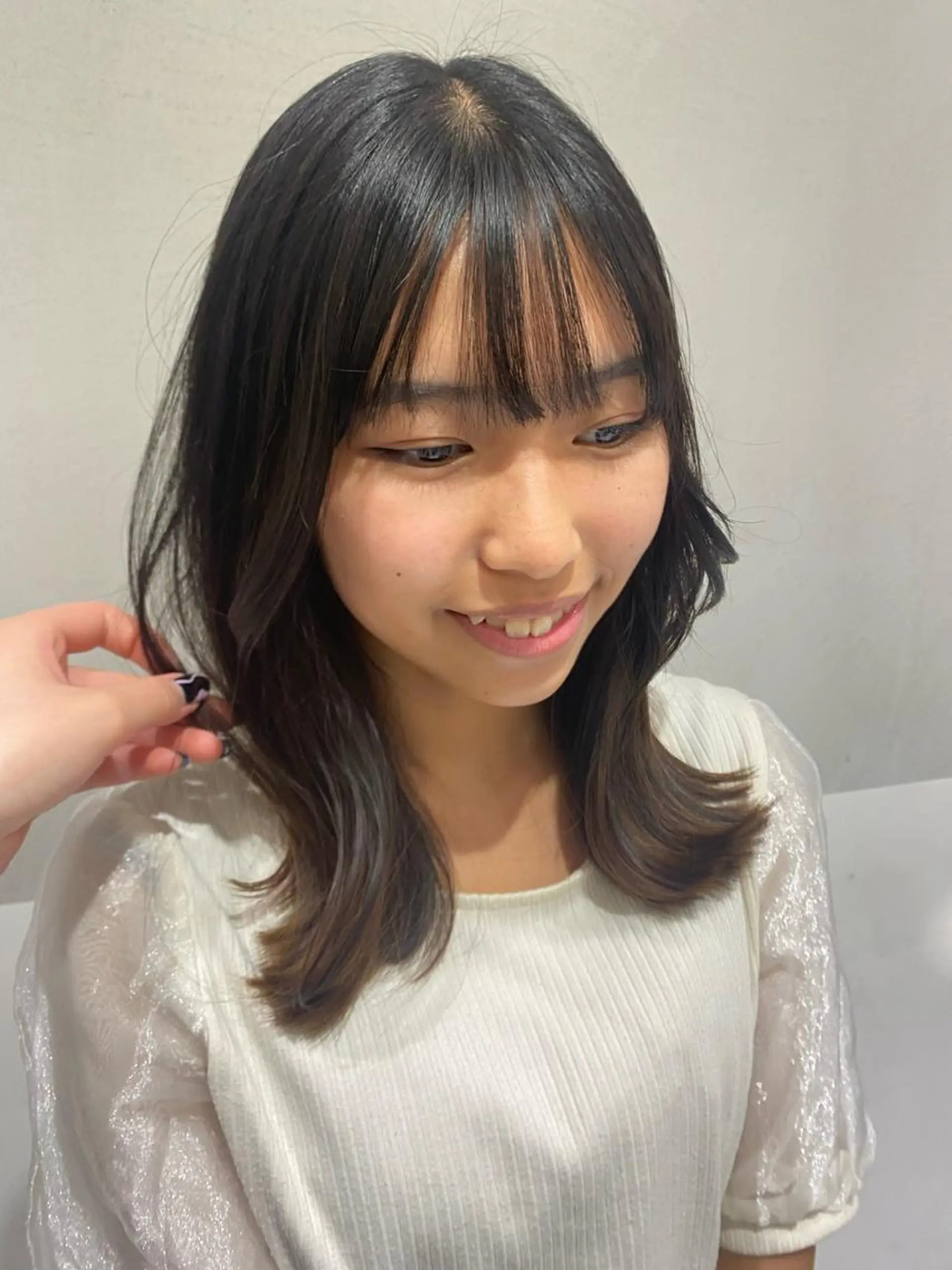 セミロング カラー くびれヘア カット ヘアカラー トリートメント ヘアセット ナチュラル/韓国💎 haruka 💎のヘアスタイル