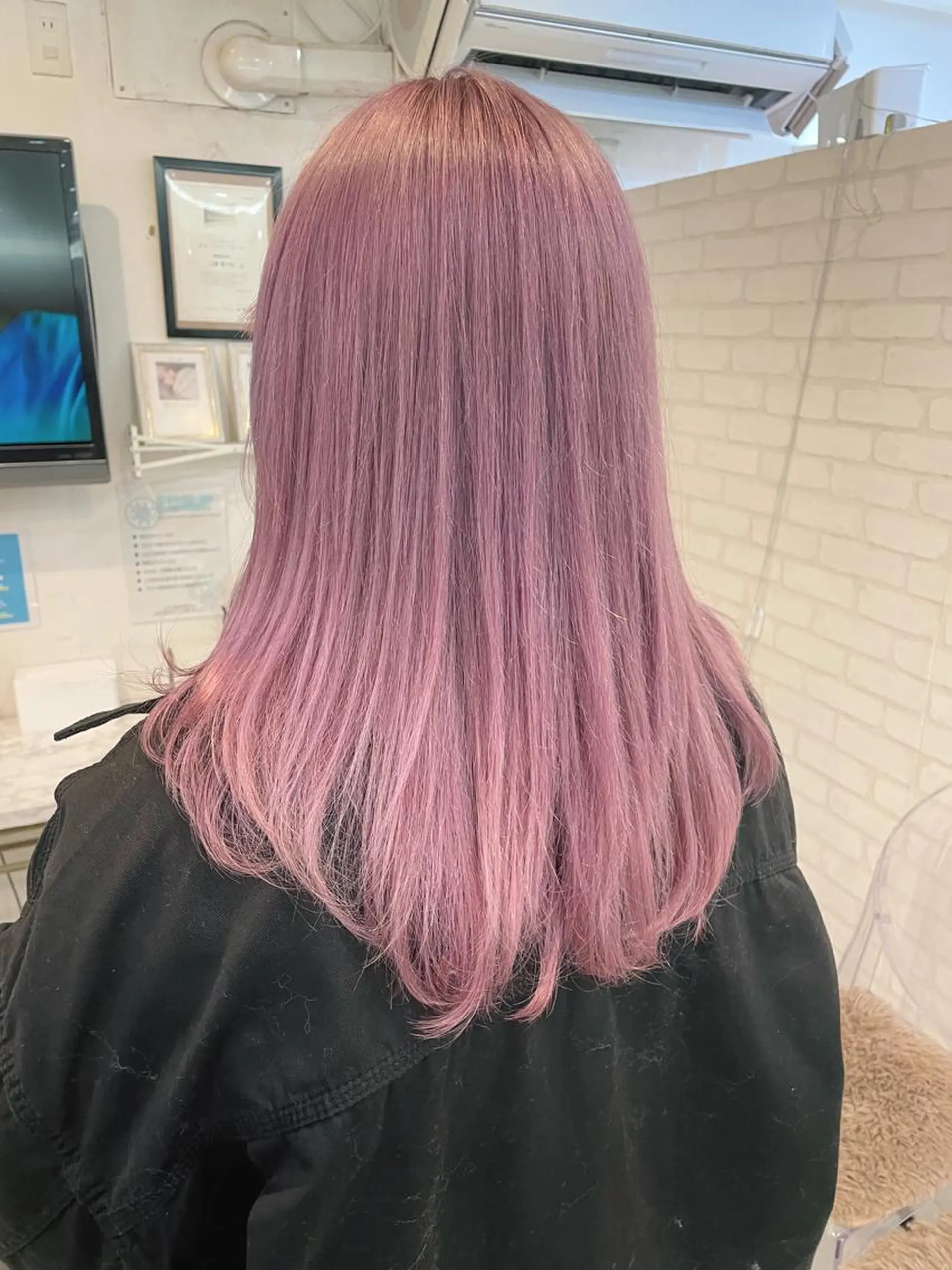 セミロング Ria OSAKA　梅田所属・マリカ🦋韓国 ハイトーン/エクステのヘアスタイル