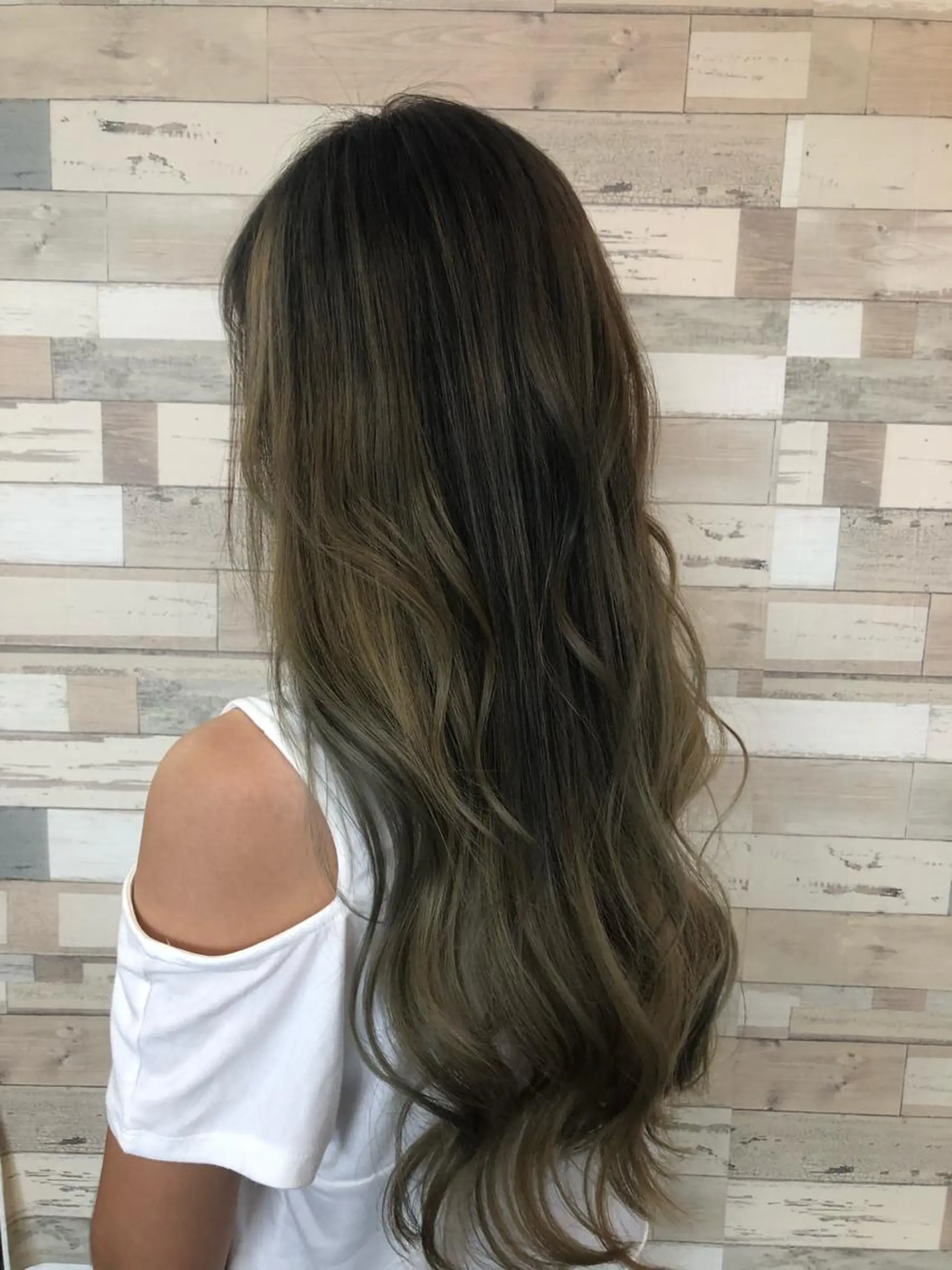 ロング カラー ✨艶髪満足度◎✨ 菅沼 麻衣子のヘアスタイル