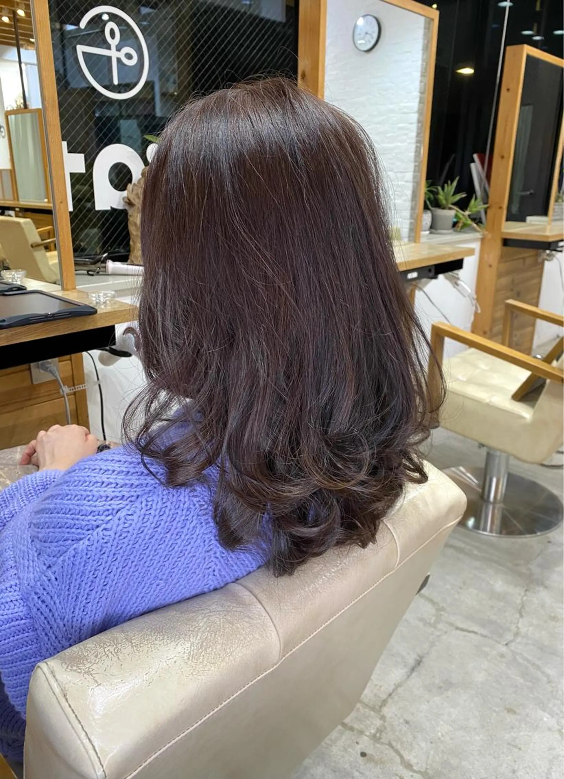 セミロング カラー 統括マネージャー/ 髪のドクター/前原悟のヘアスタイル