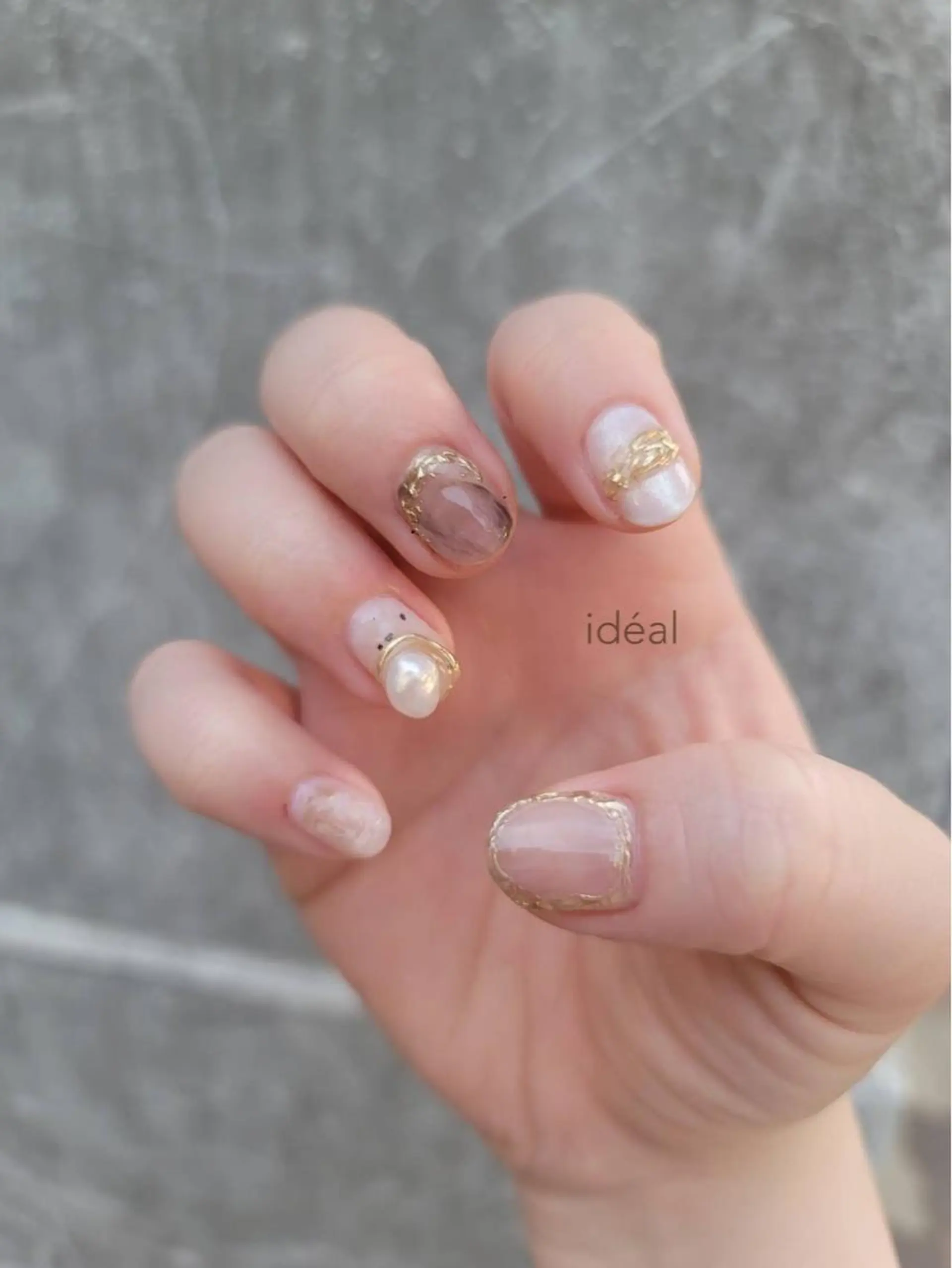 ネイル ニュアンスネイル ホワイト ide. Mikiのネイルデザイン