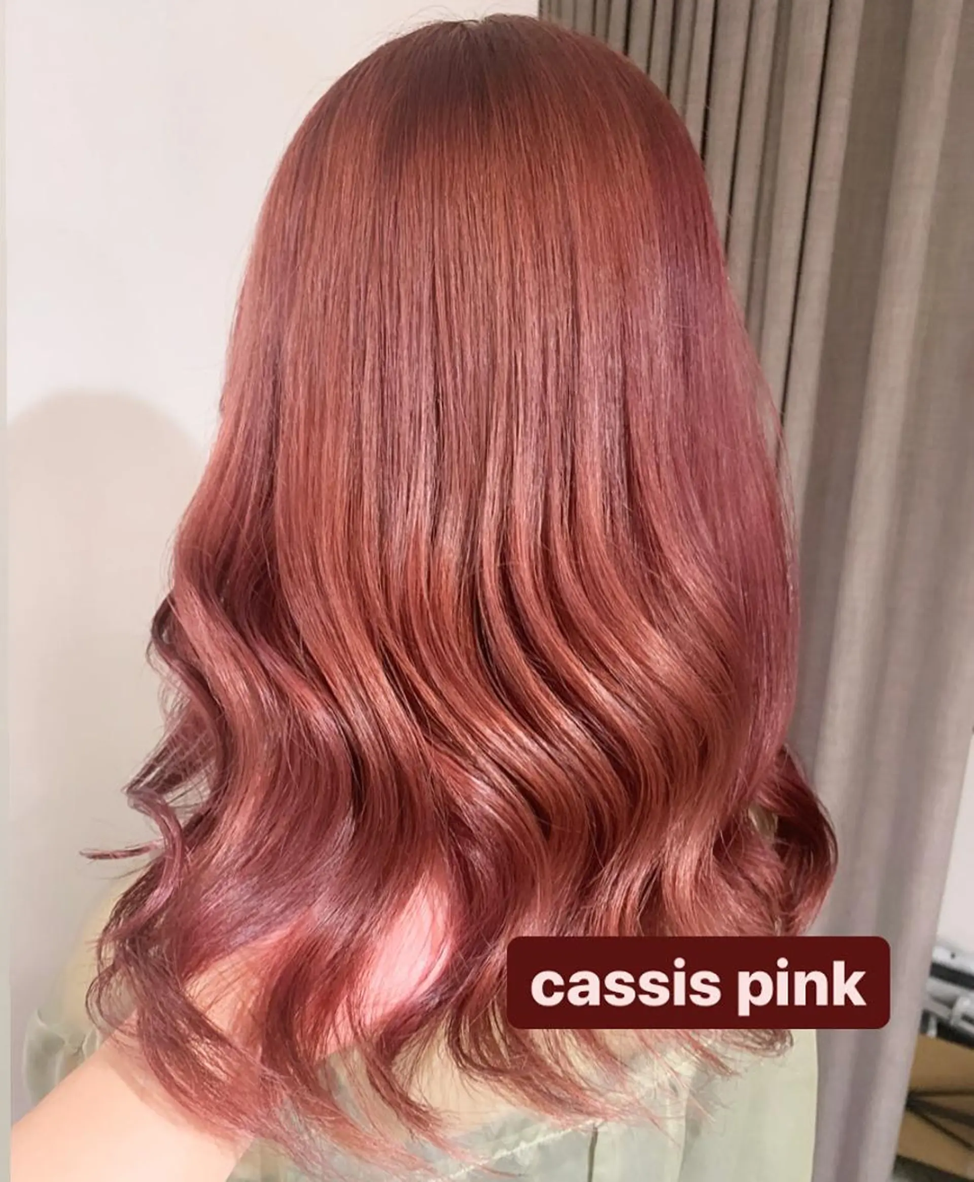 ミディアム カラー ✨艶ブリーチカラー ✨四ノ宮裕己のヘアスタイル