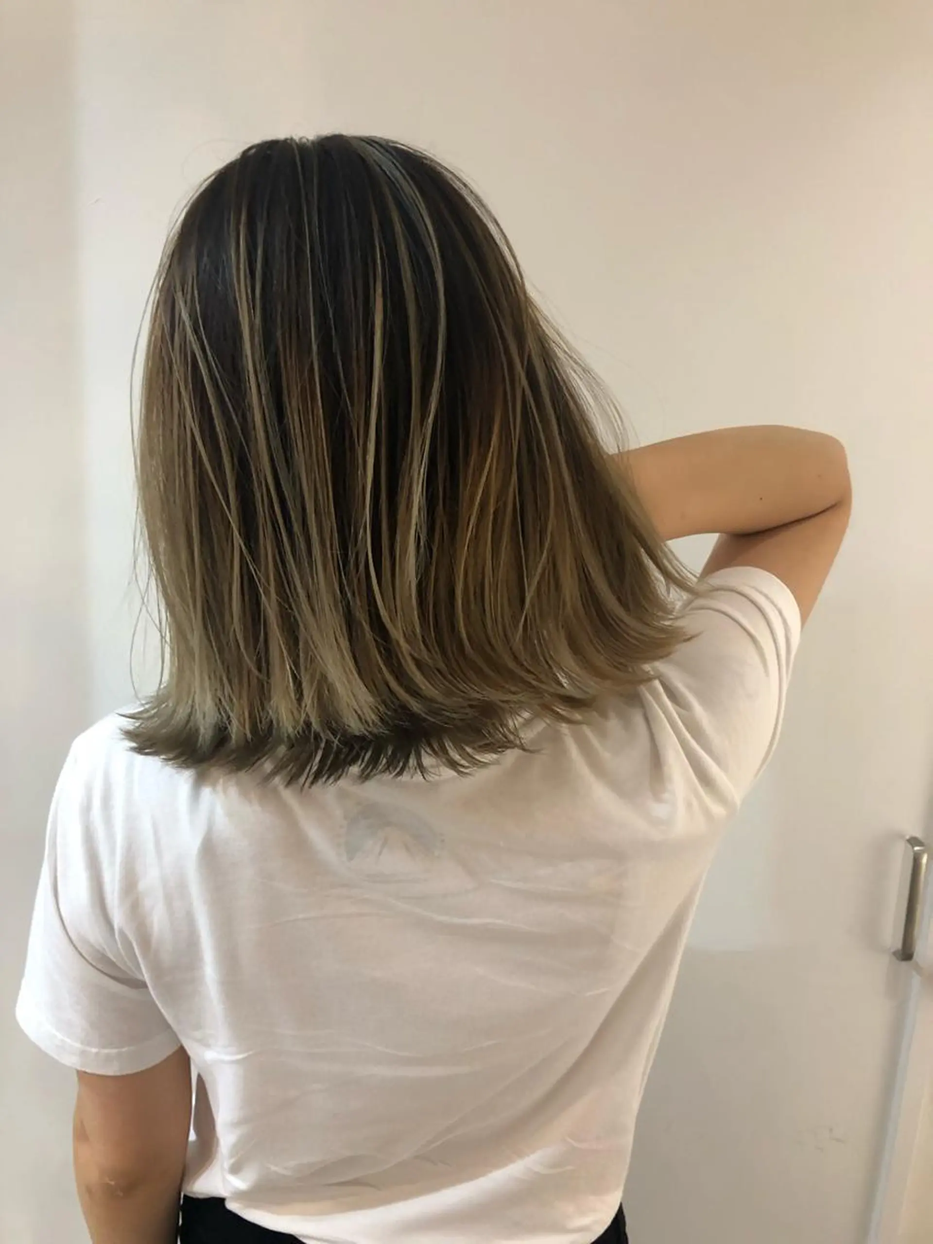 ミディアム カラー ブリーチカラー🌈 石垣翔太のヘアスタイル