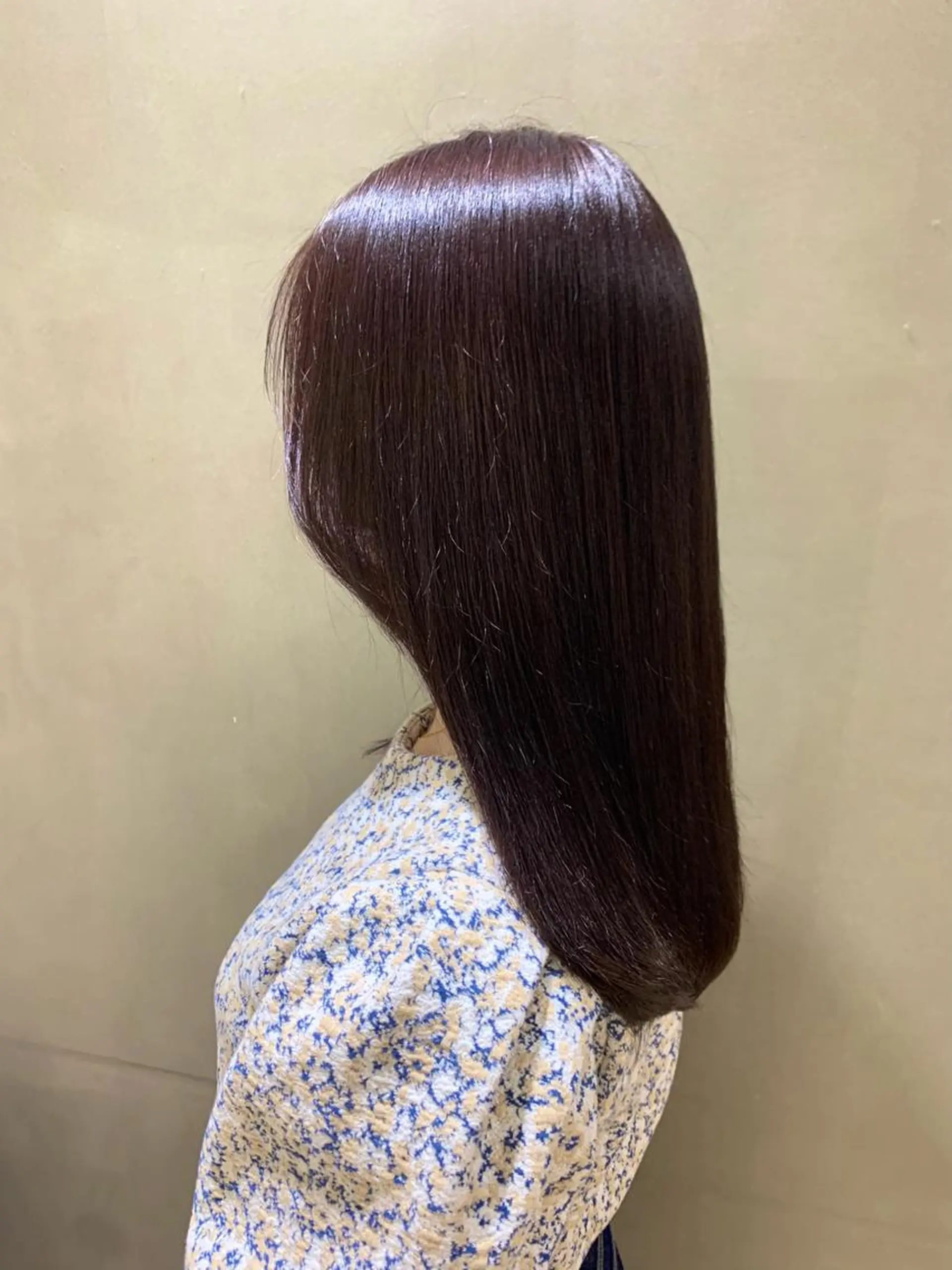 ロング パープルカラー 庄司 沙羅のヘアスタイル