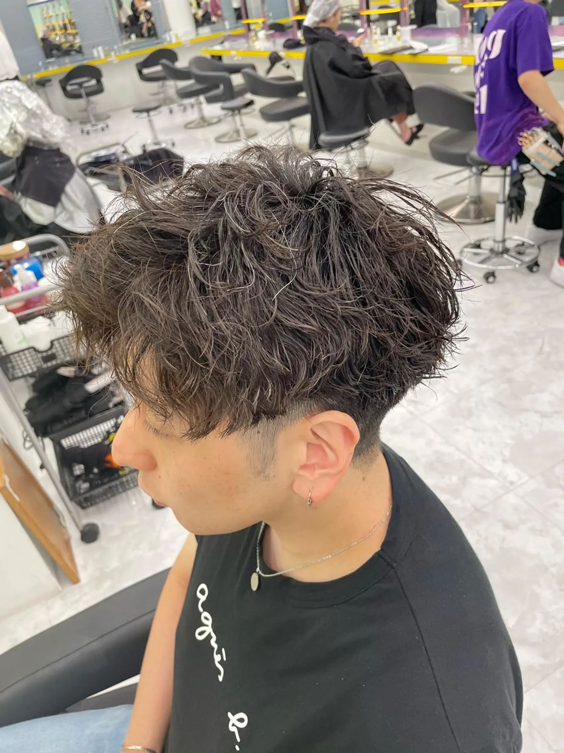 セミロング パーマ ヘアアレンジ メンズ メンズパーマ セミロングパーマ カット パーマ トリートメント ヘッドスパ ヘアセット 顔まわりカット の達人のヘアスタイル