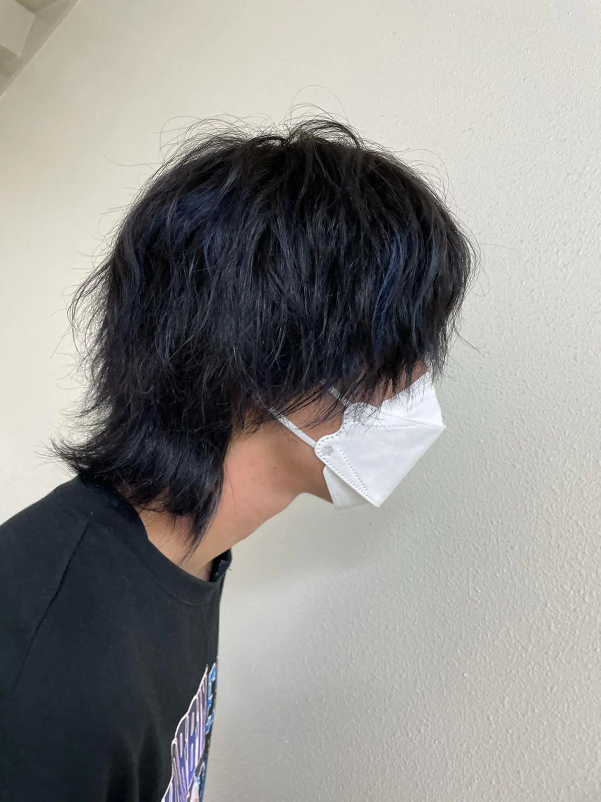 カラー メンズ メンズウルフカット 黒髪 ブルーカラー ブルーブラック ウルフカット ﾅﾁｭﾗﾙ艶ｶﾗｰ 戸田めぐみのヘアスタイル