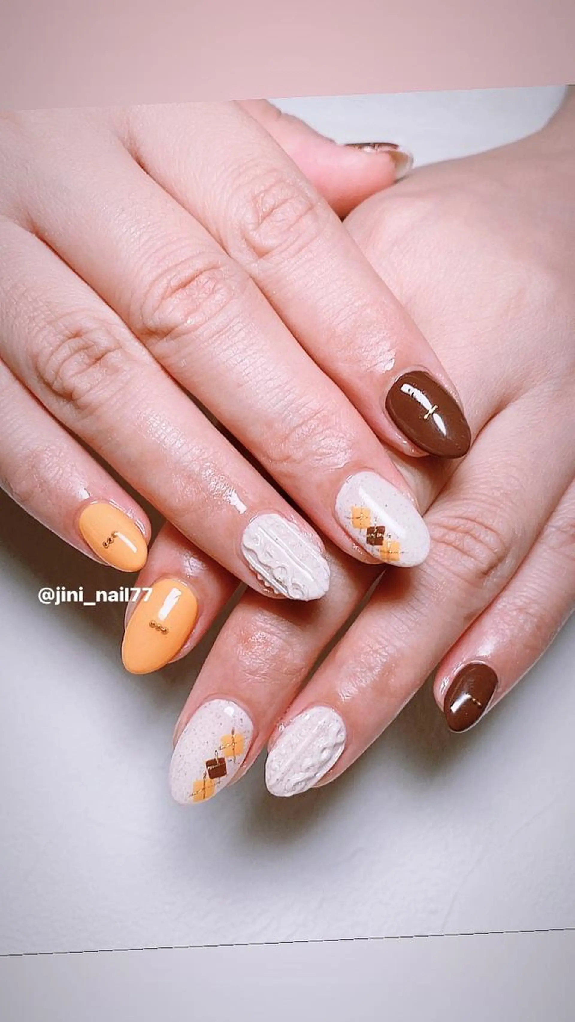ネイル ハンドネイル JINI NAIL所属・ジニ ネイルのネイルデザイン