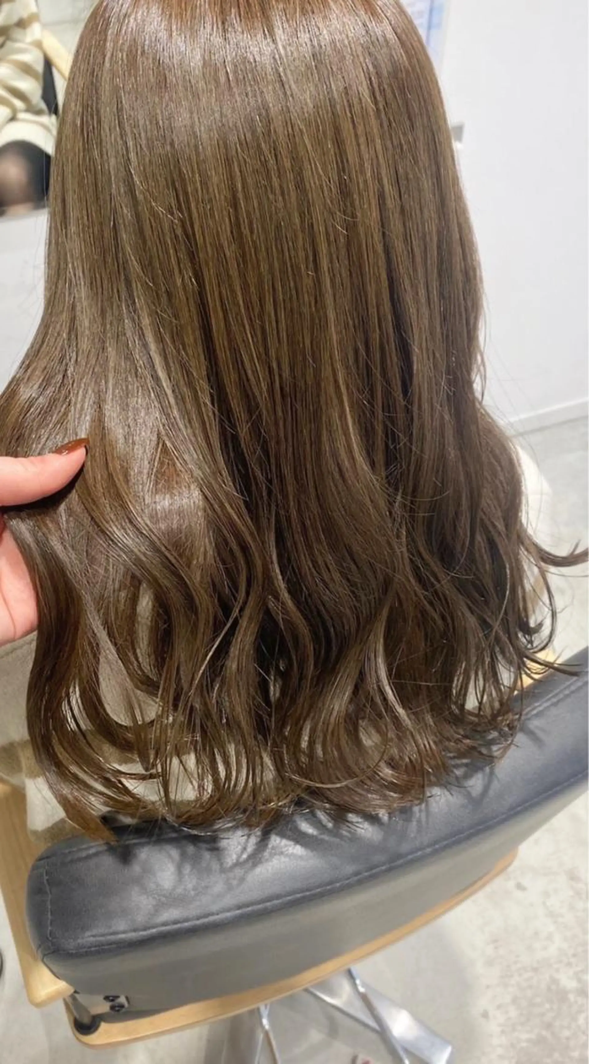 ロング カラー hair shioのヘアスタイル