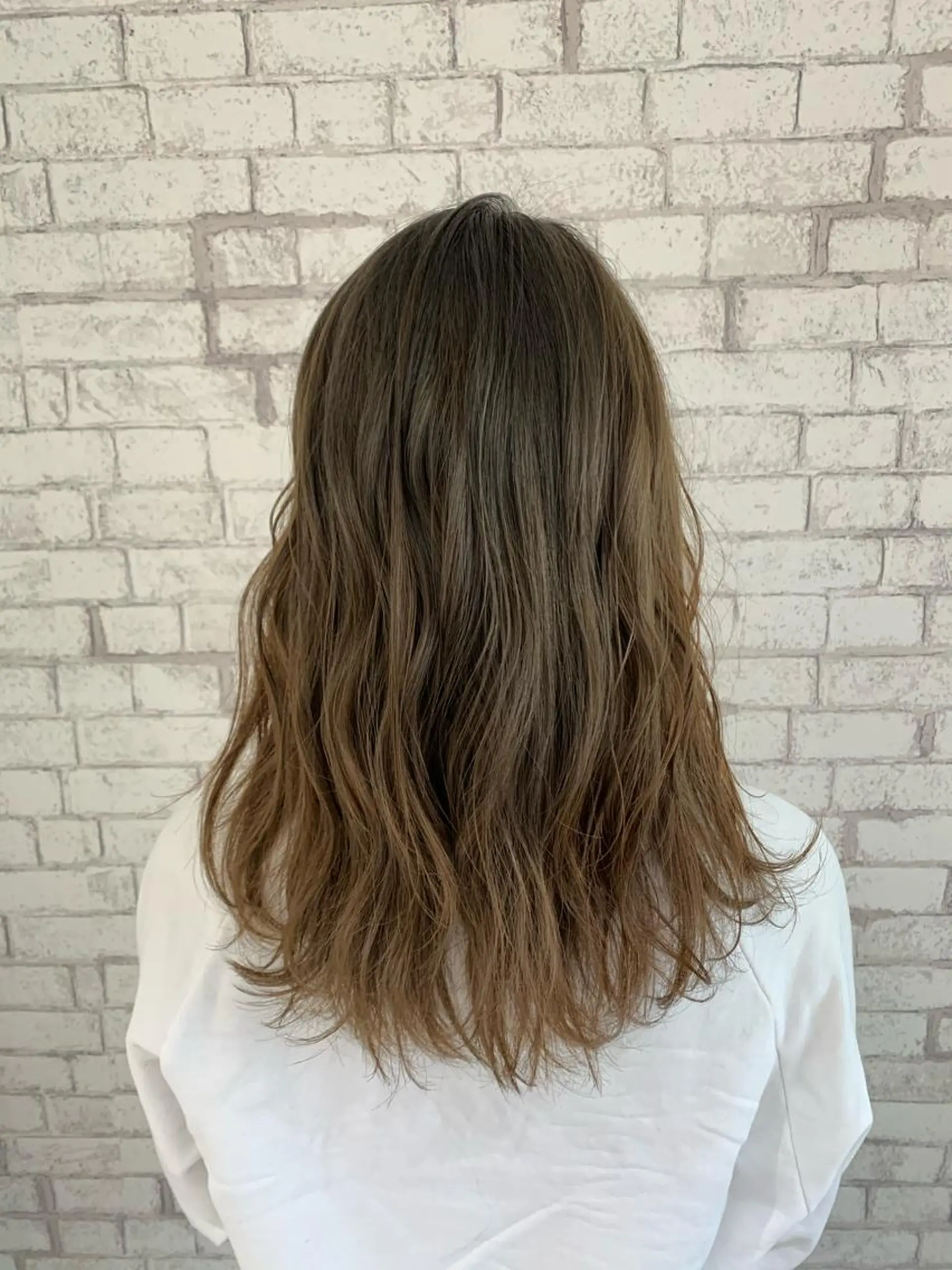 ミディアム 特殊カラー/ブリーチ 道満ゆいなのヘアスタイル